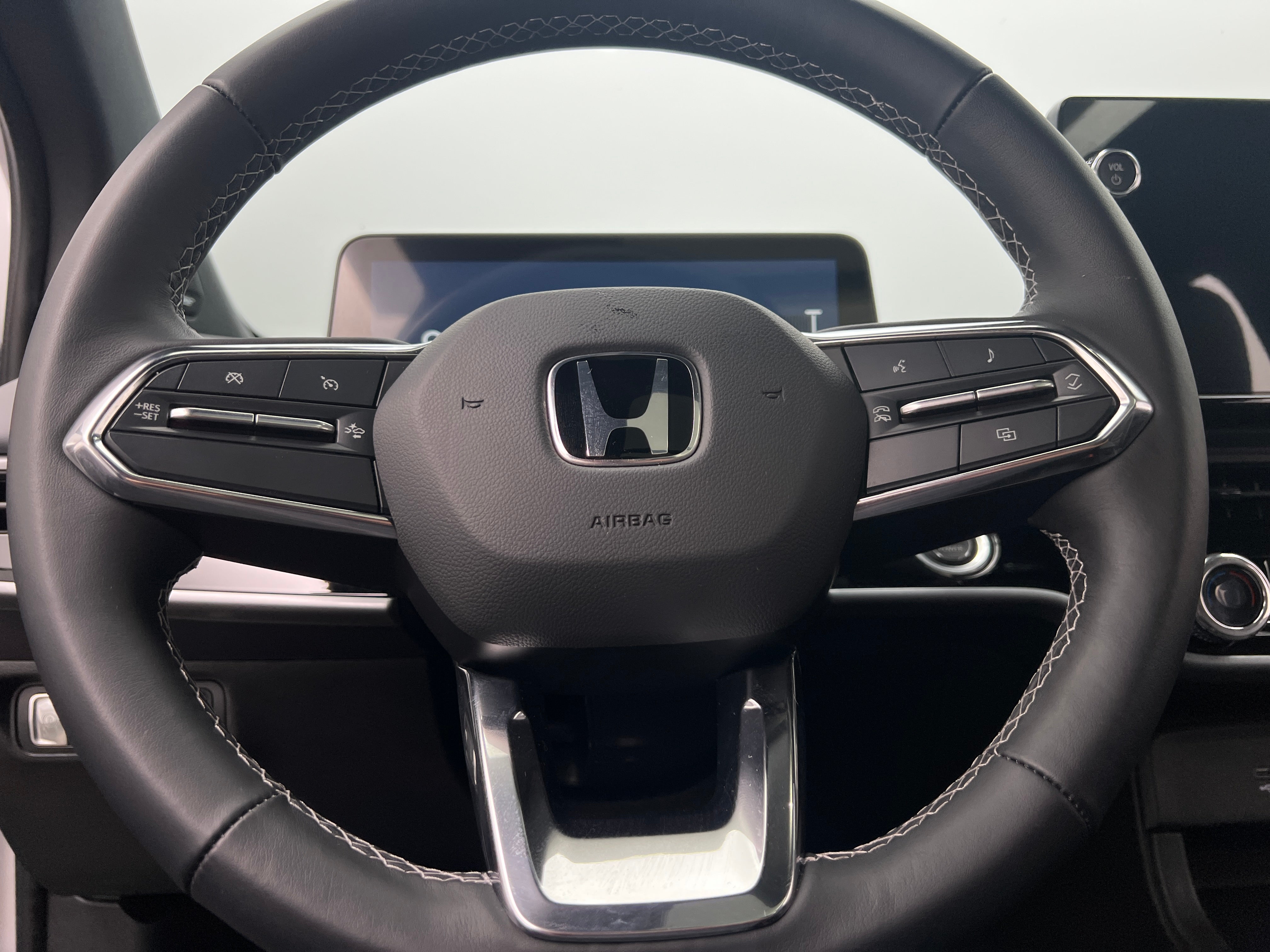 Thumbnail: 2024 Honda Prologue - 4