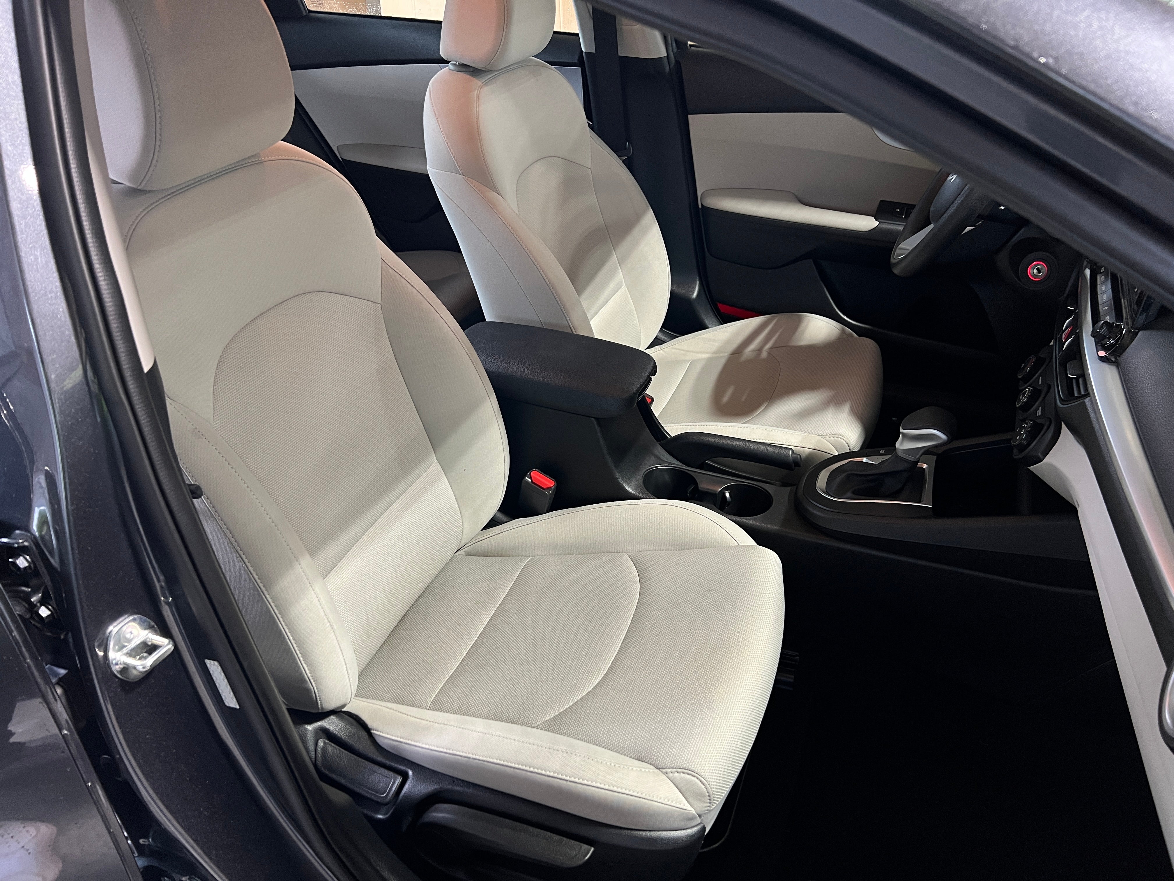 Thumbnail: 2023 Kia Forte - 2