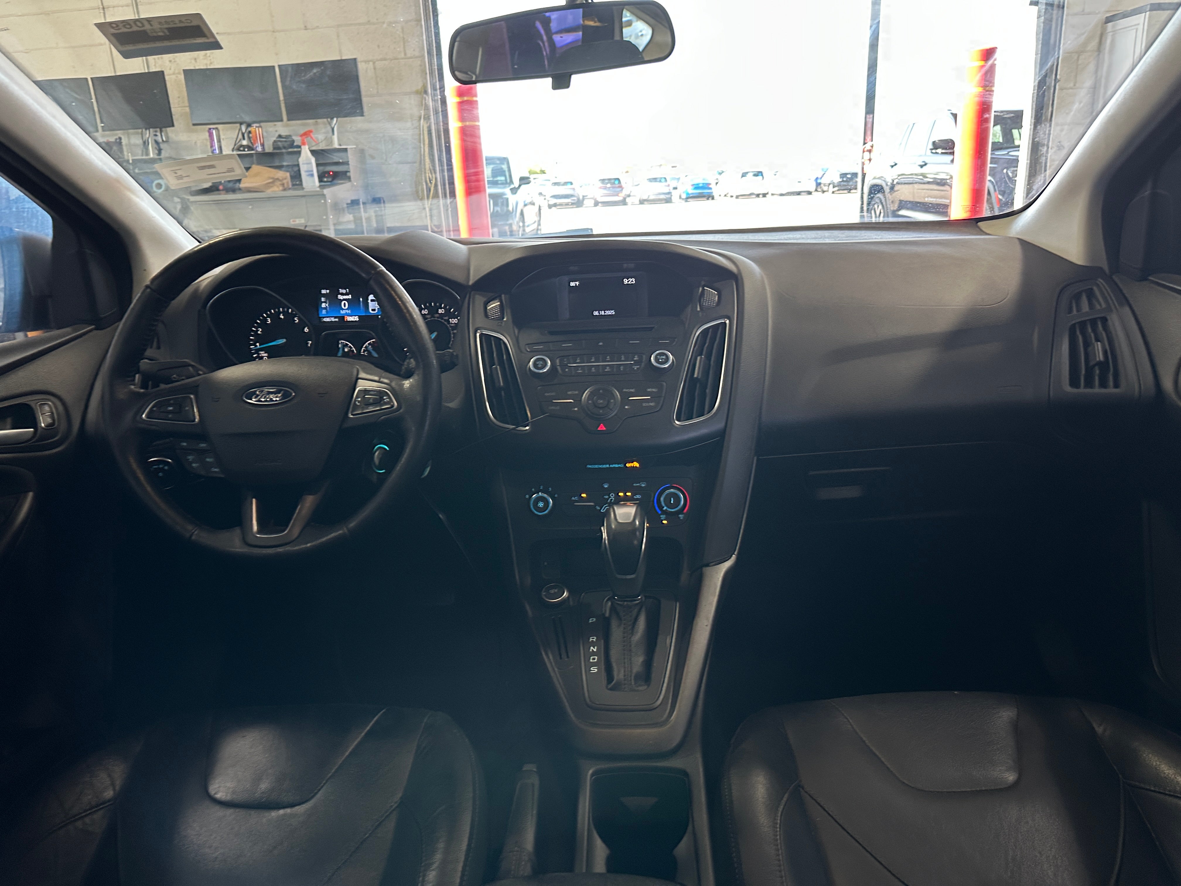 2016 Ford Focus SE 2