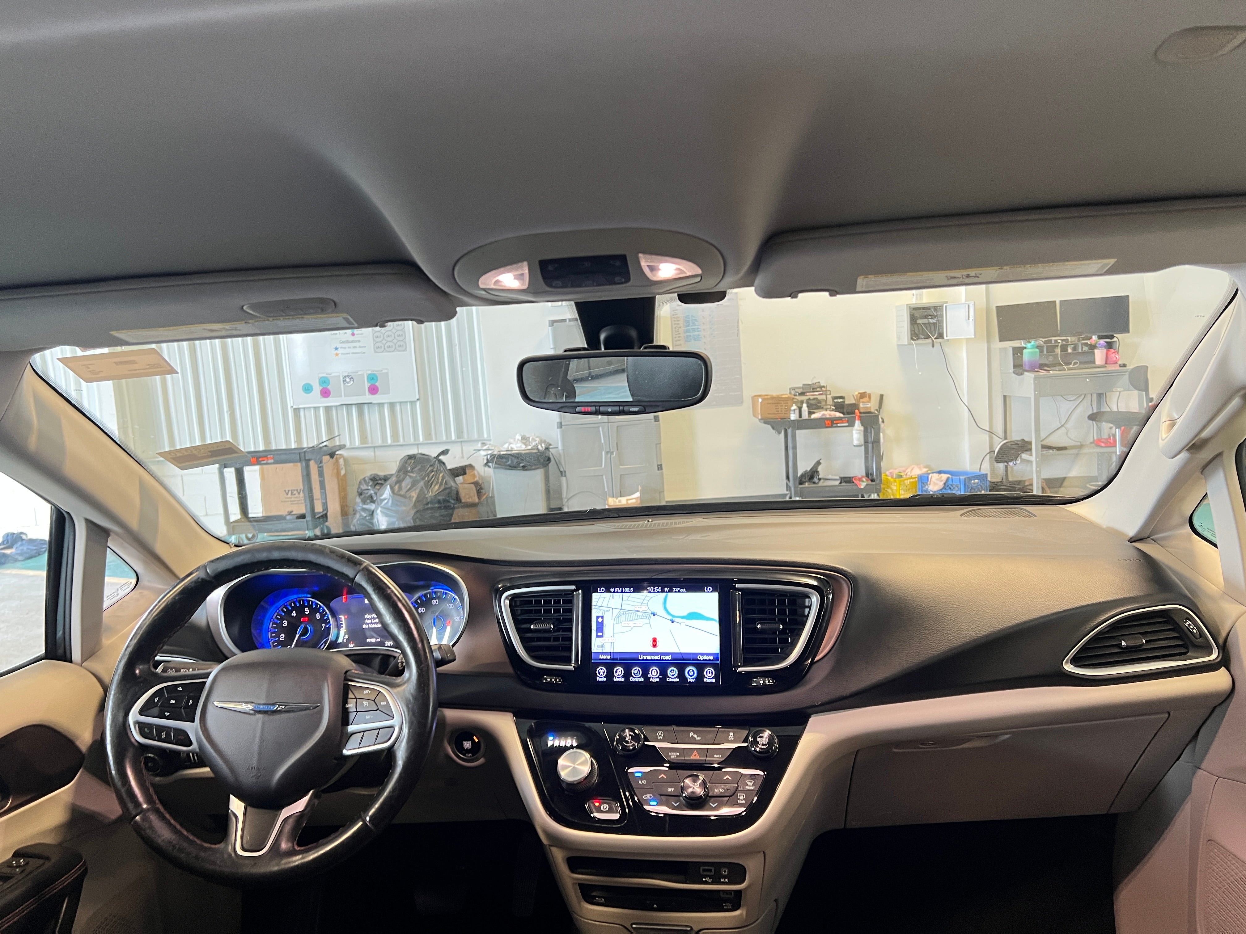 2017 Chrysler Pacifica  2