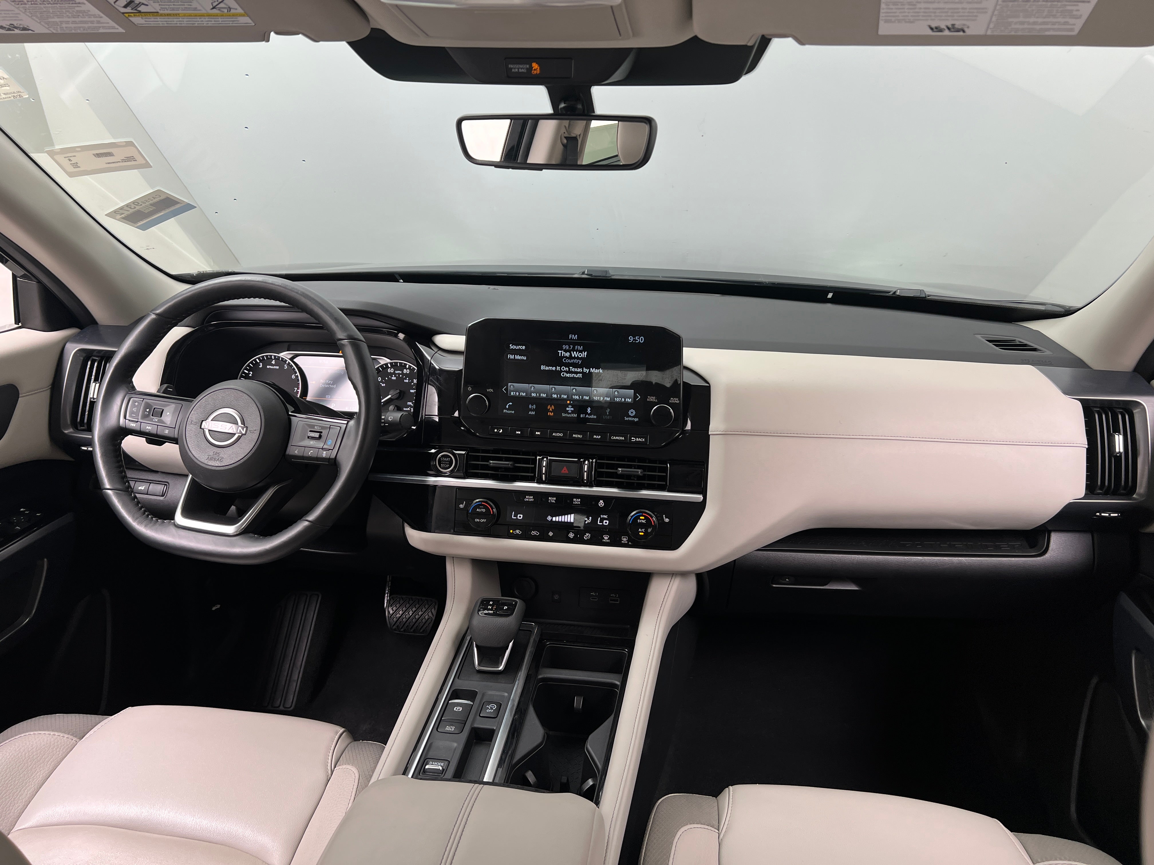 Thumbnail: 2023 Nissan Pathfinder - 3