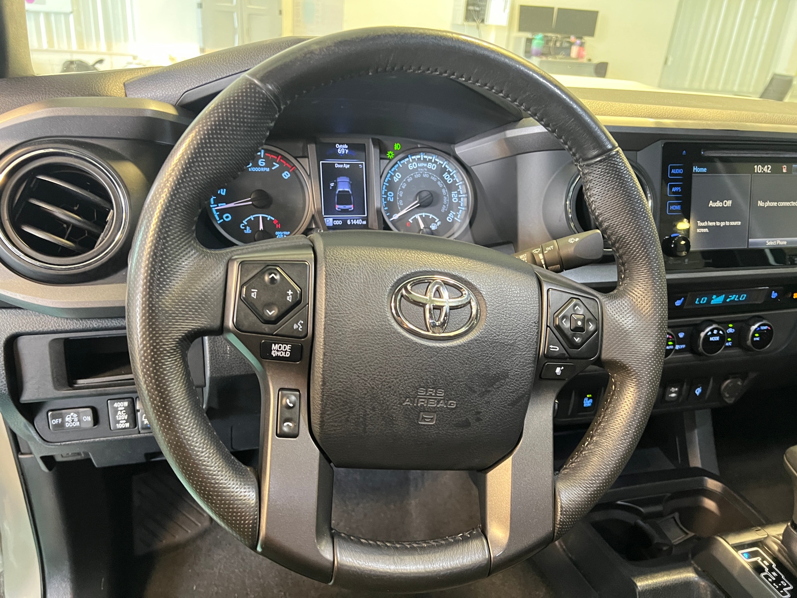 Thumbnail: 2017 Toyota Tacoma - 5