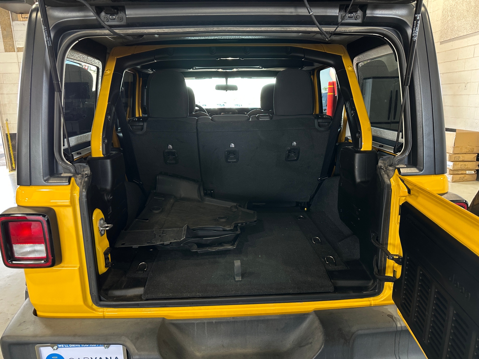 Thumbnail: 2021 Jeep Wrangler - 7