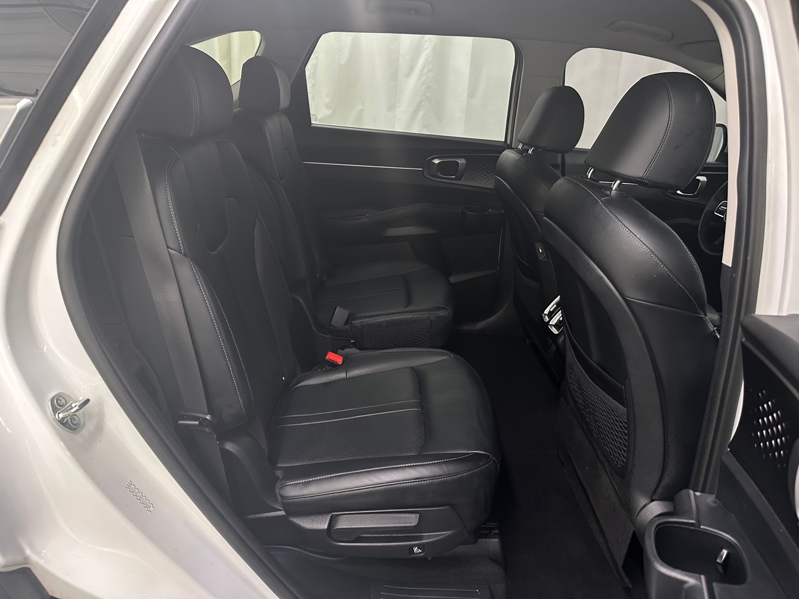 Thumbnail: 2023 Kia Sorento - 5
