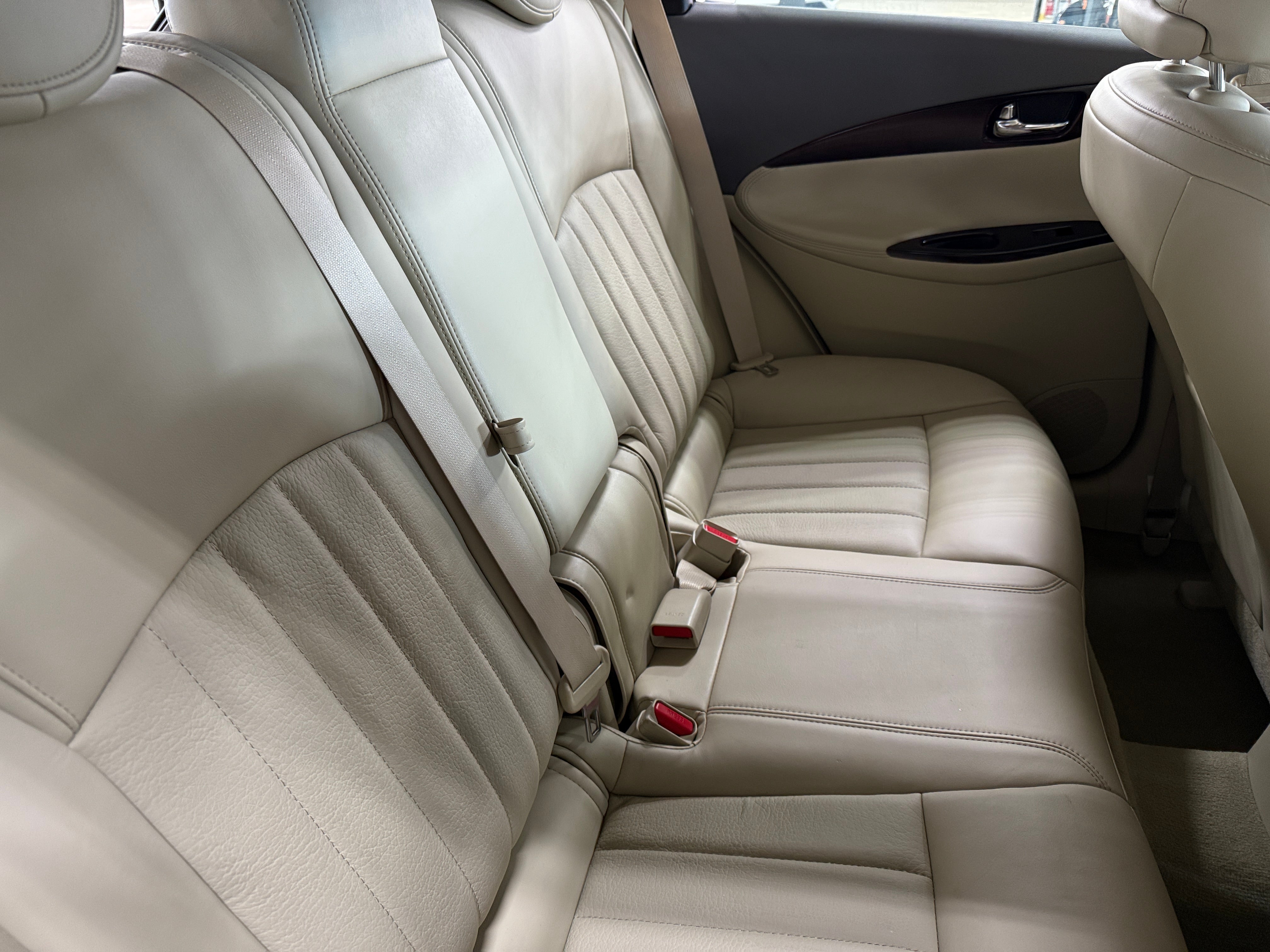 Thumbnail: 2011 INFINITI EX35 - 5