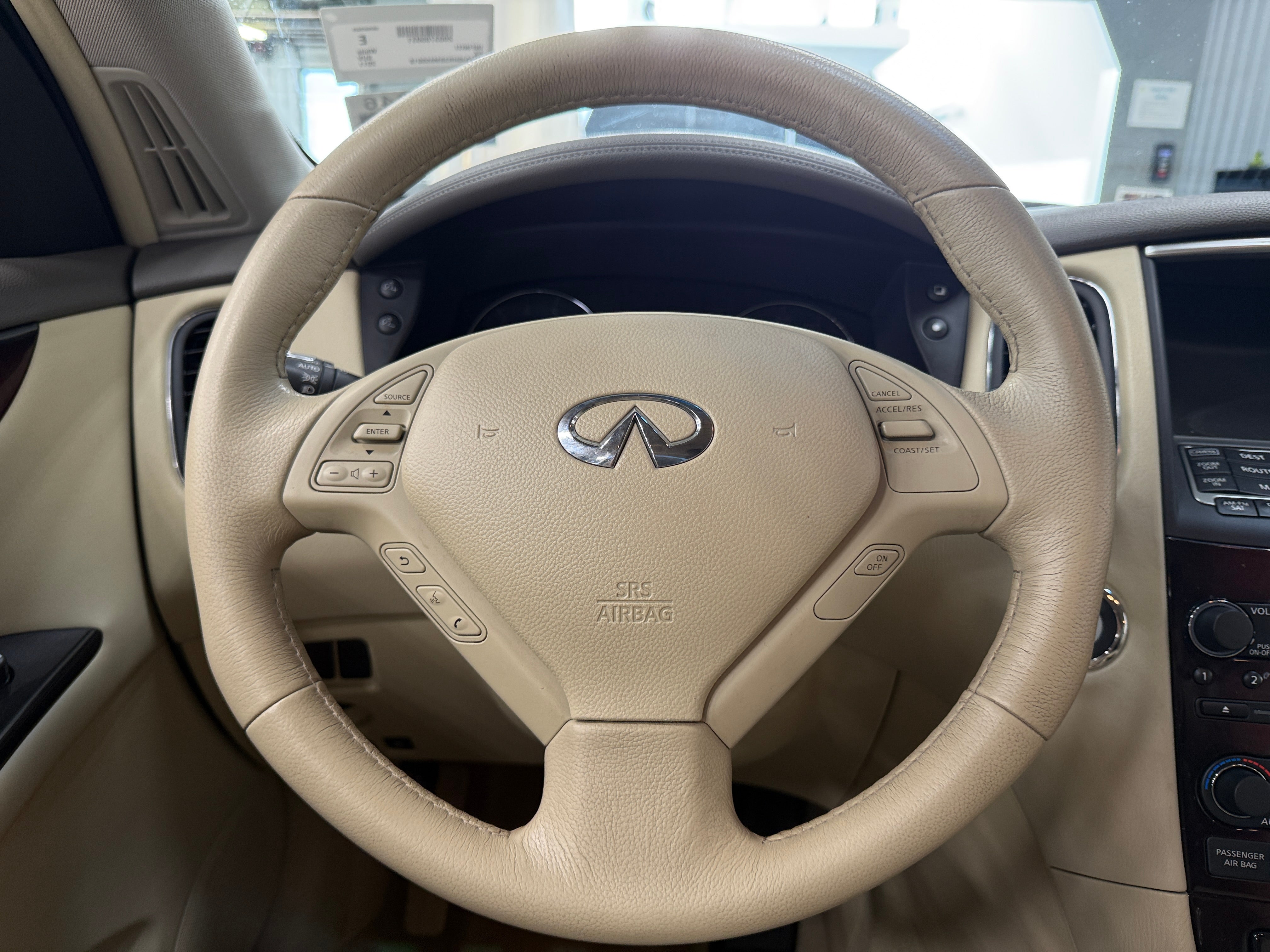 Thumbnail: 2011 INFINITI EX35 - 4