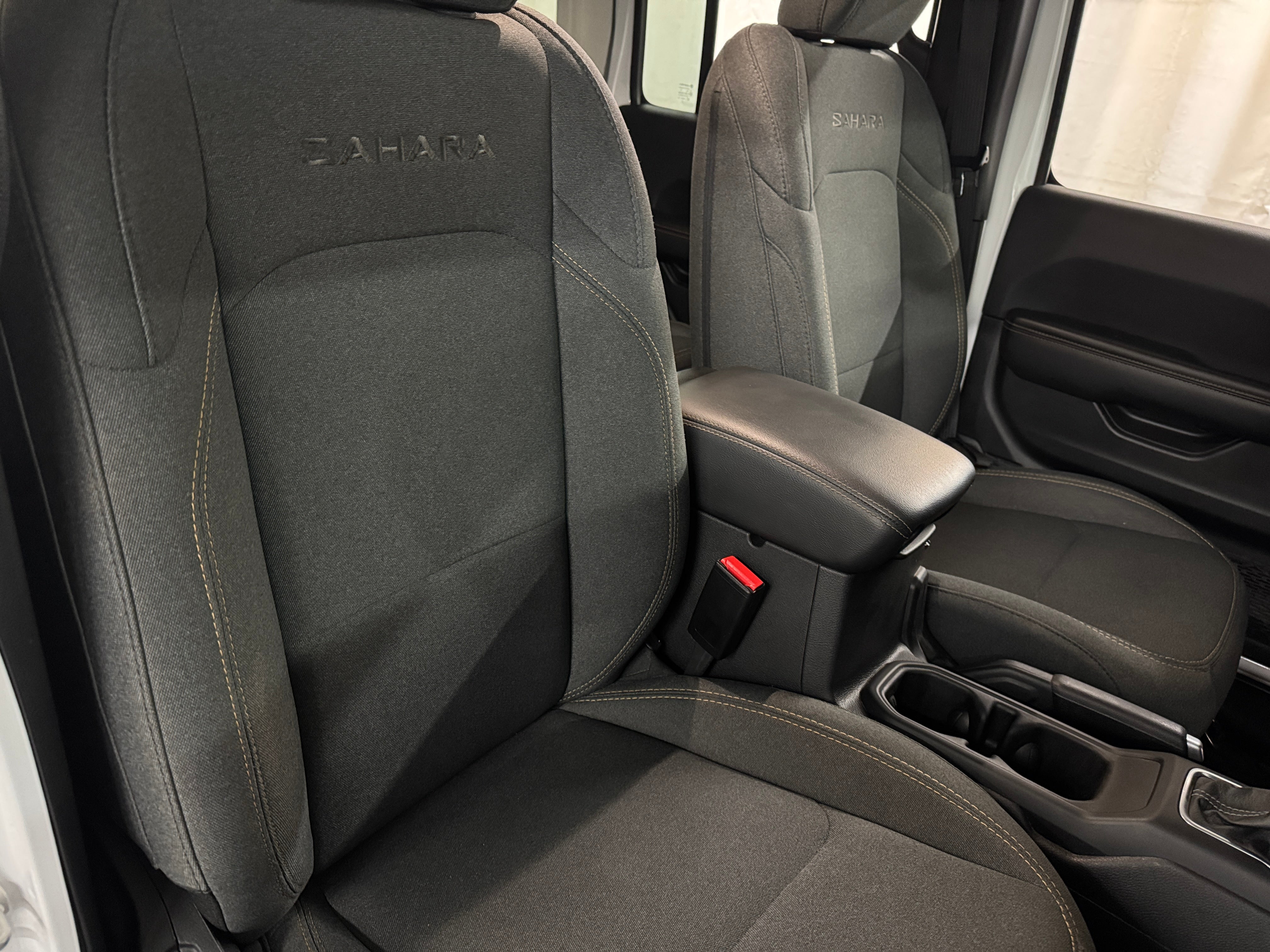 2024 Jeep Wrangler Sahara 4xe 2