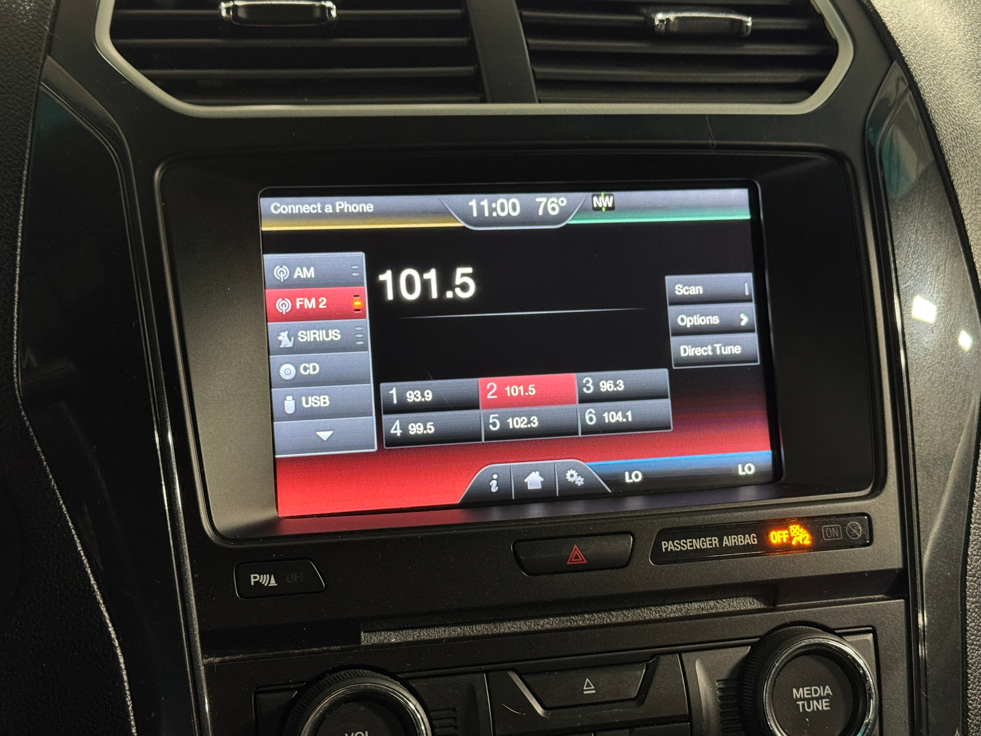 Thumbnail: 2016 Ford Explorer - 4