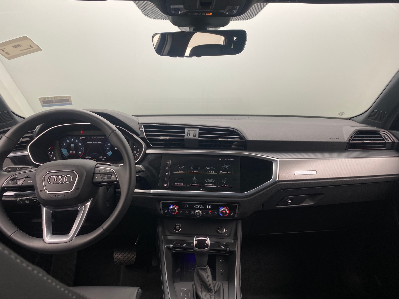 Thumbnail: 2024 Audi Q3 - 2