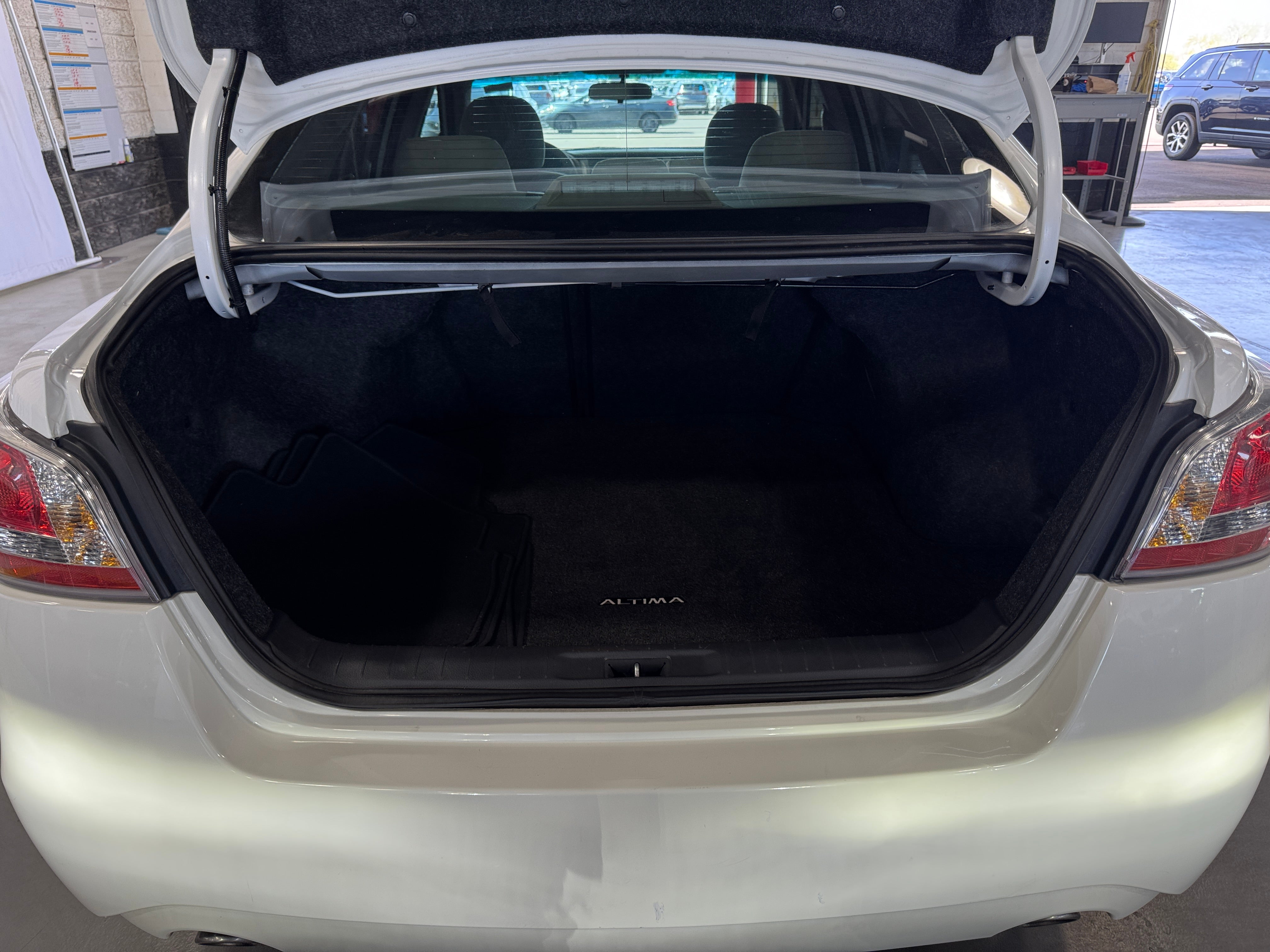 2015 Nissan Altima S 7