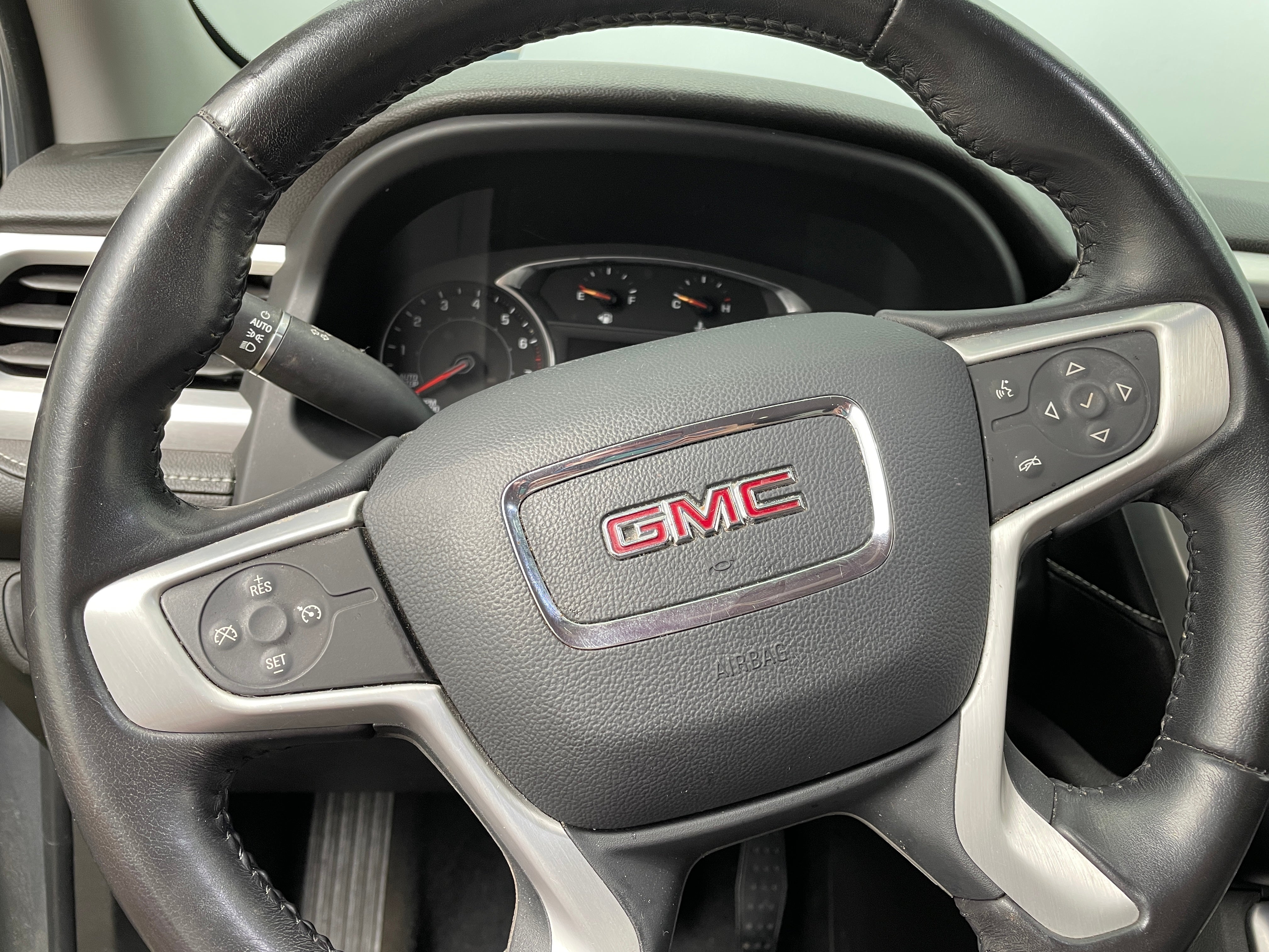 2020 GMC Acadia SLE 5