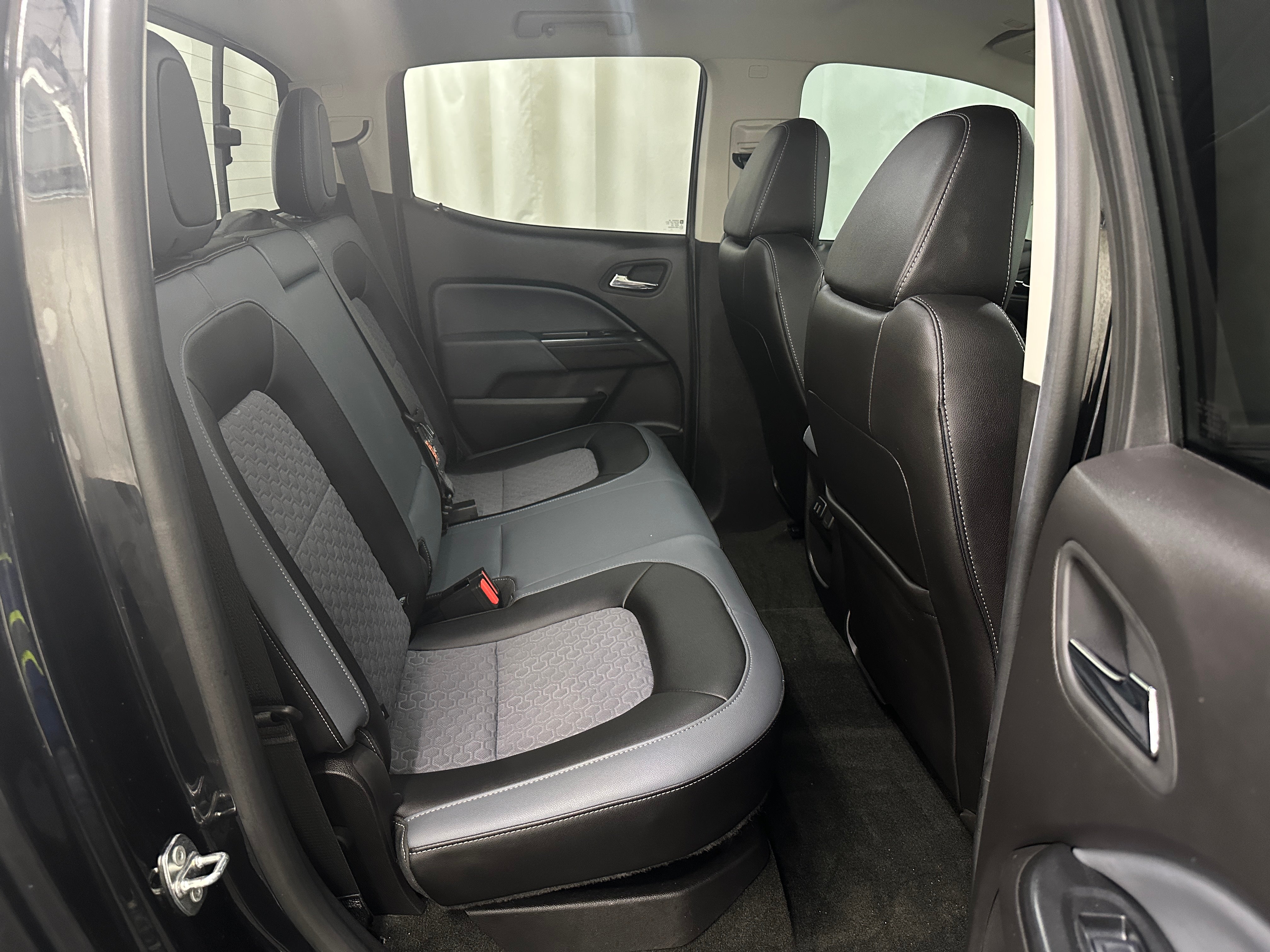 Thumbnail: 2018 Chevrolet Colorado - 6
