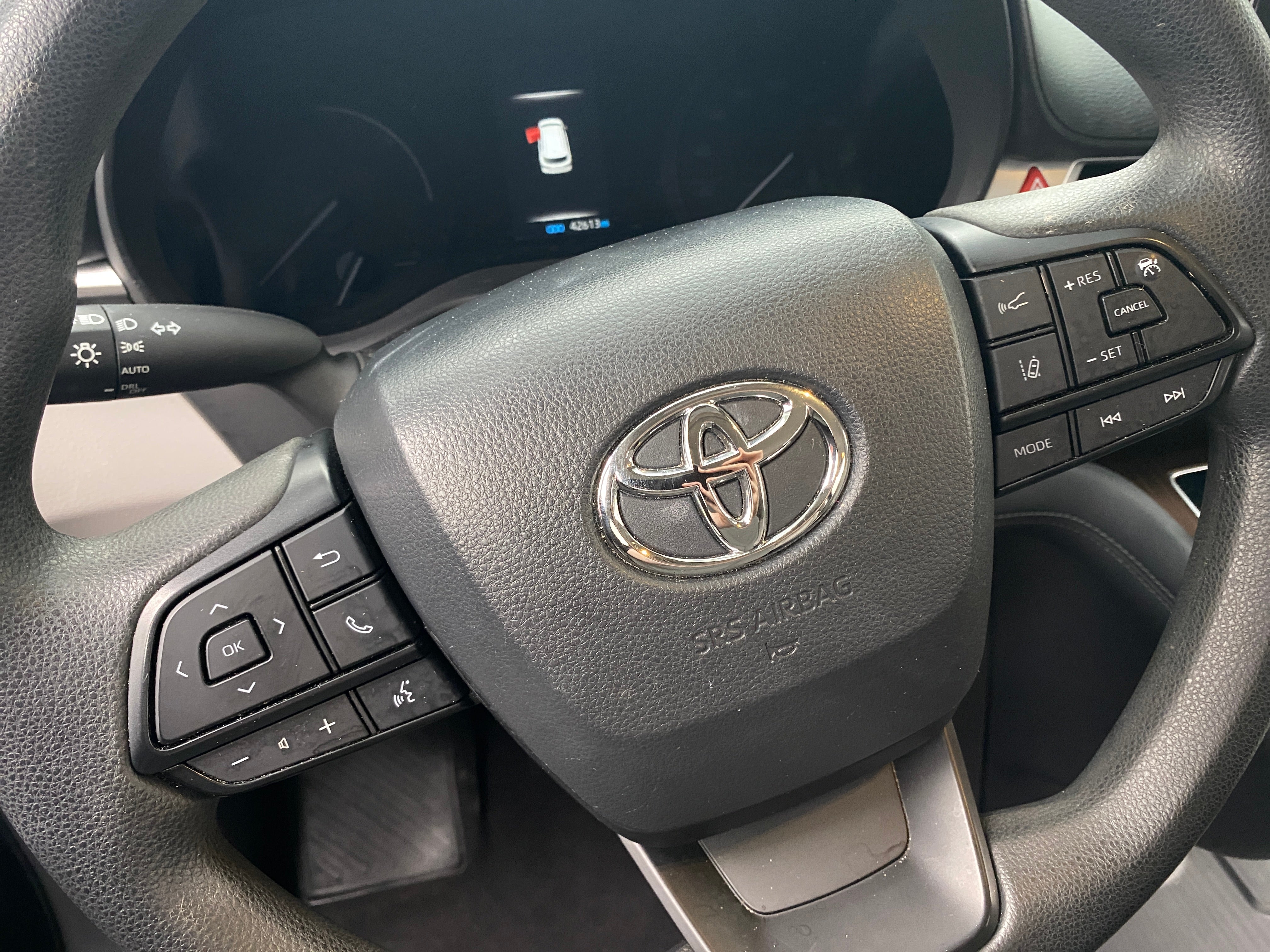 2022 Toyota Sienna LE 5