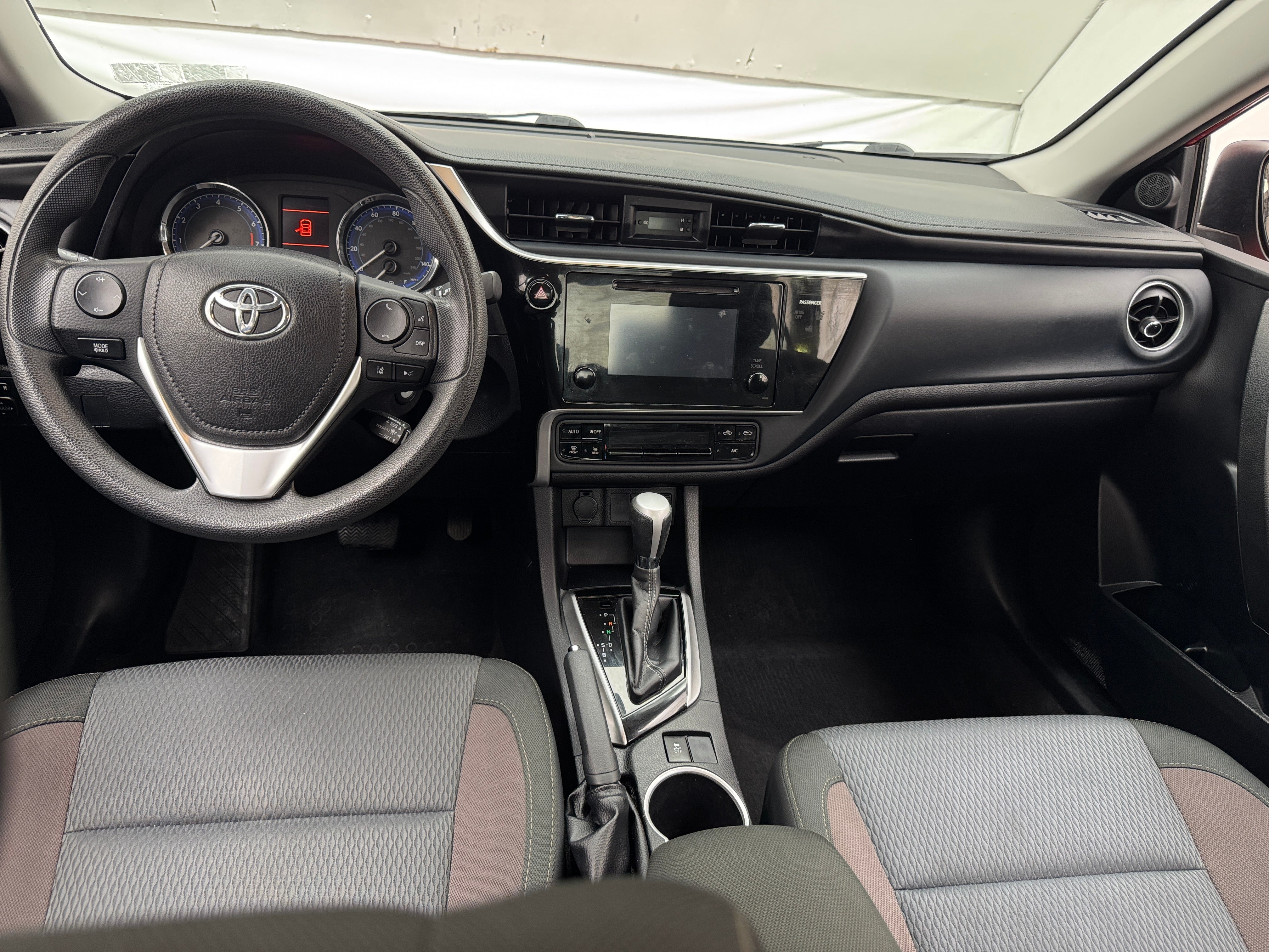 2017 Toyota Corolla LE 3