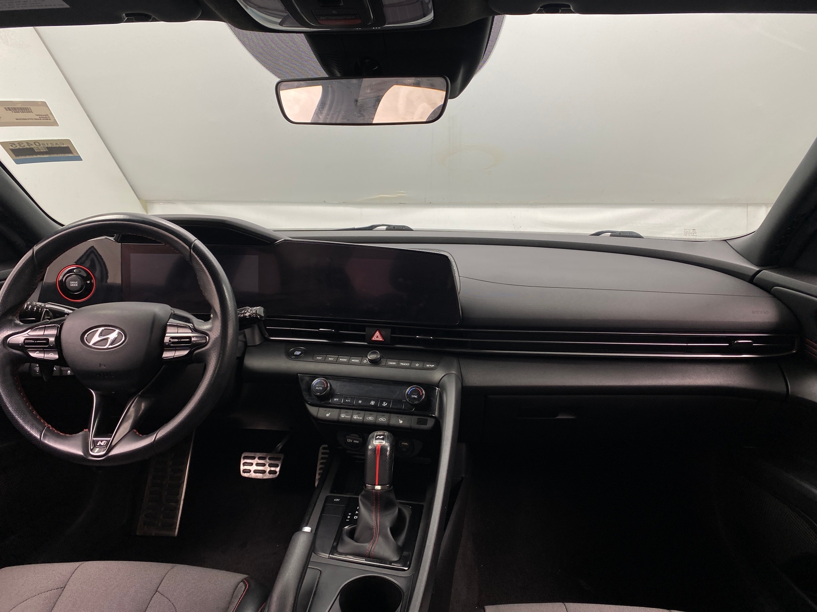 Thumbnail: 2023 Hyundai Elantra - 3