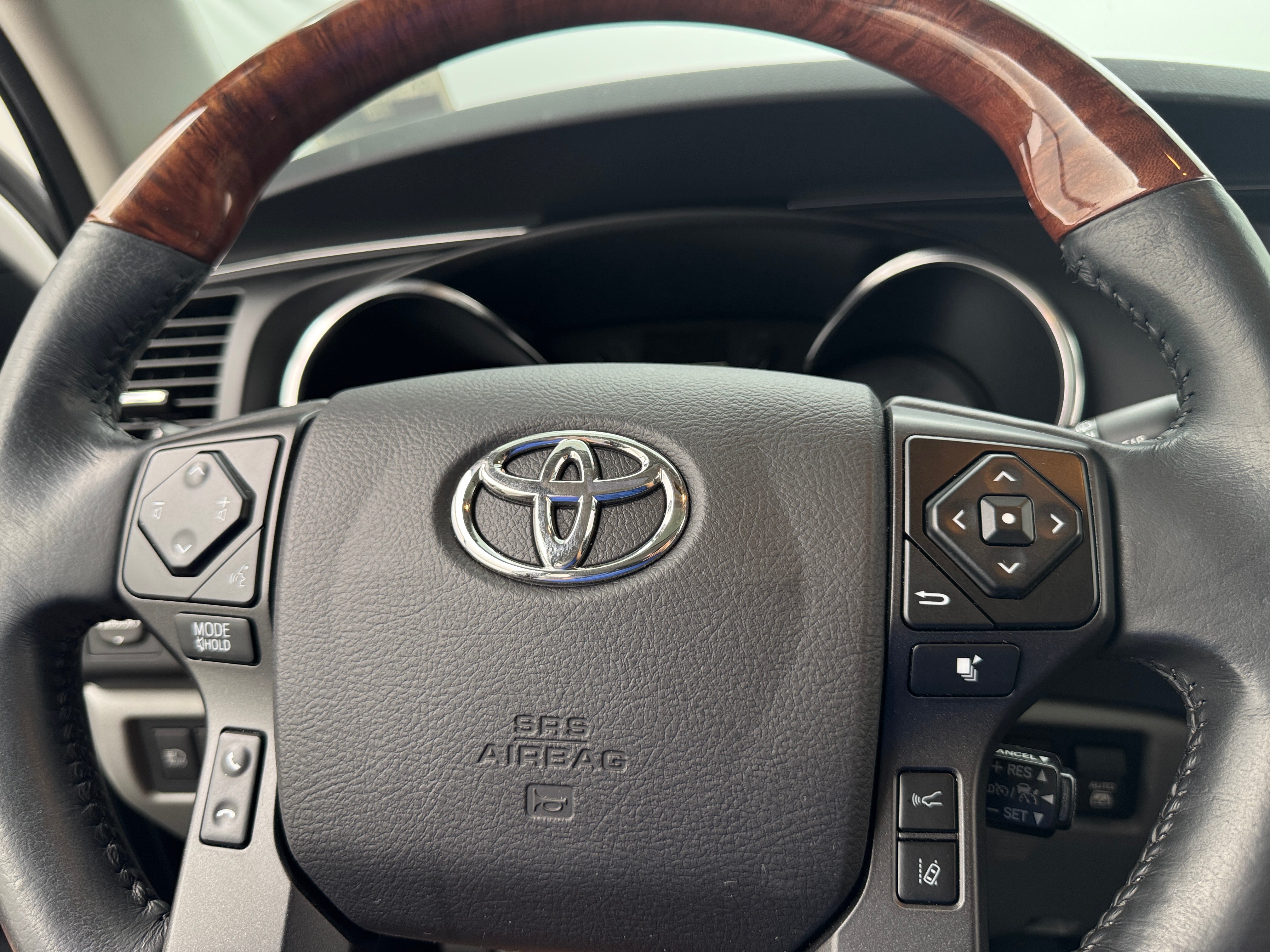 Thumbnail: 2021 Toyota Sequoia - 4