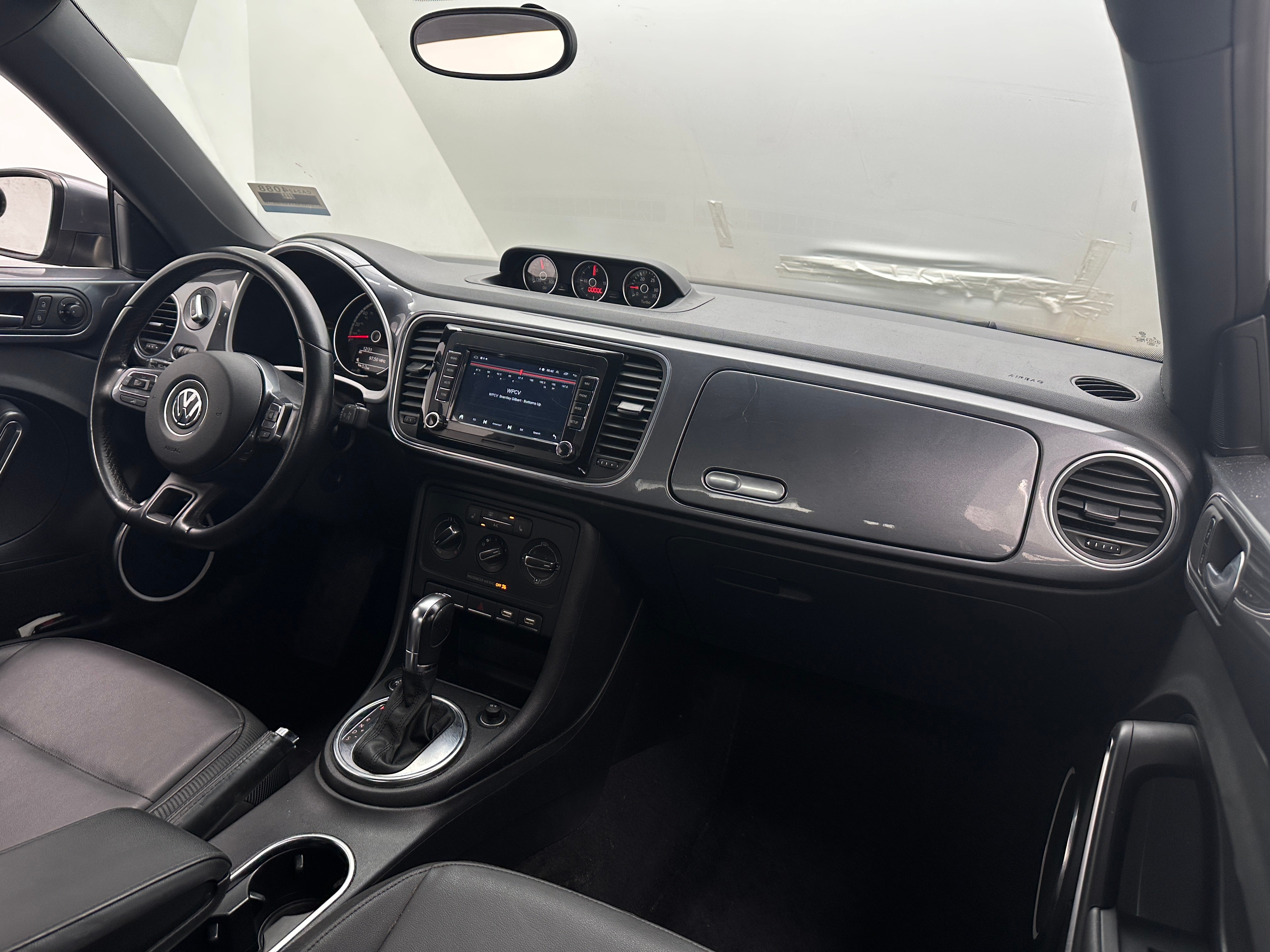 2013 Volkswagen Beetle  2
