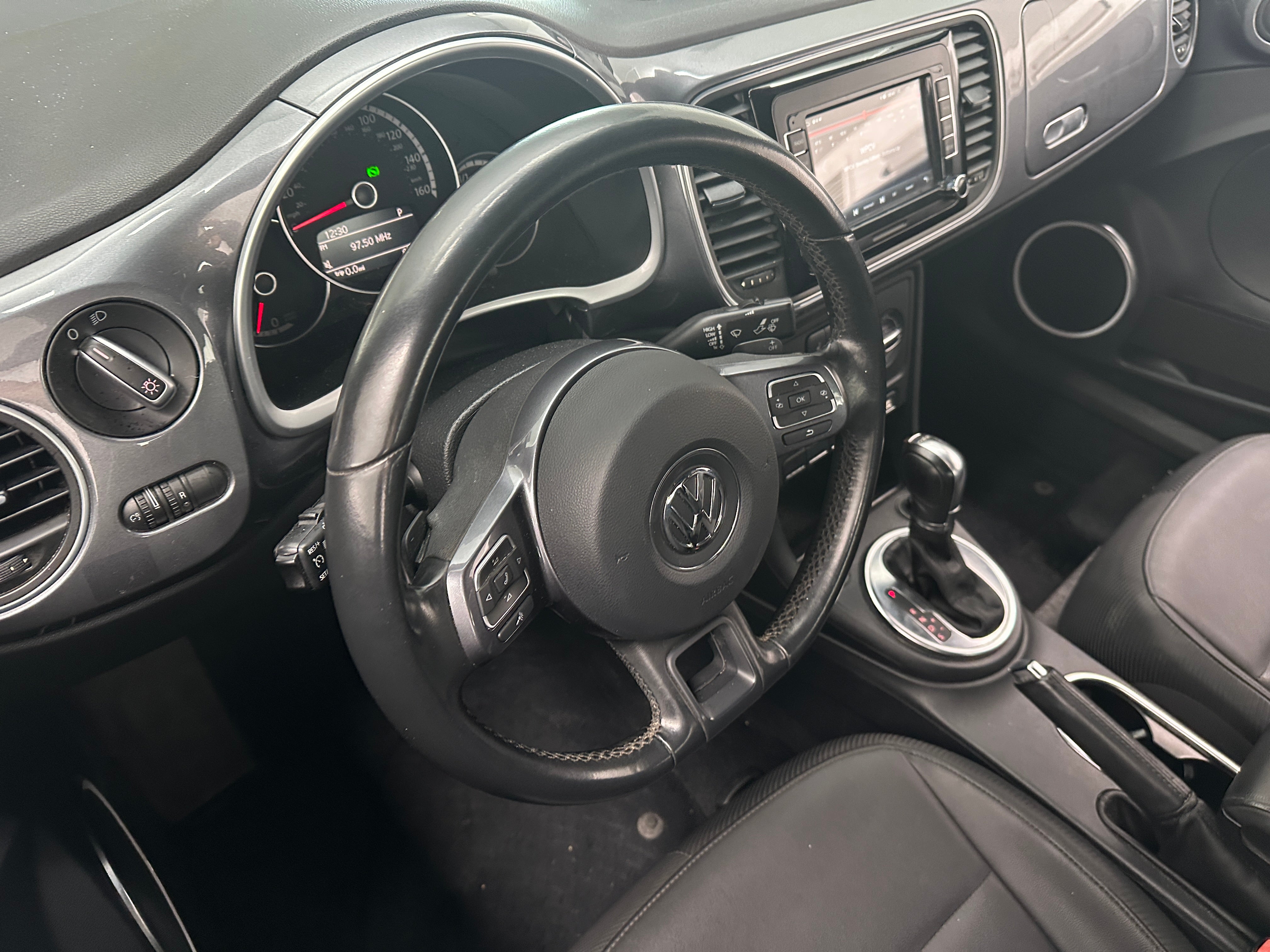 2013 Volkswagen Beetle  4