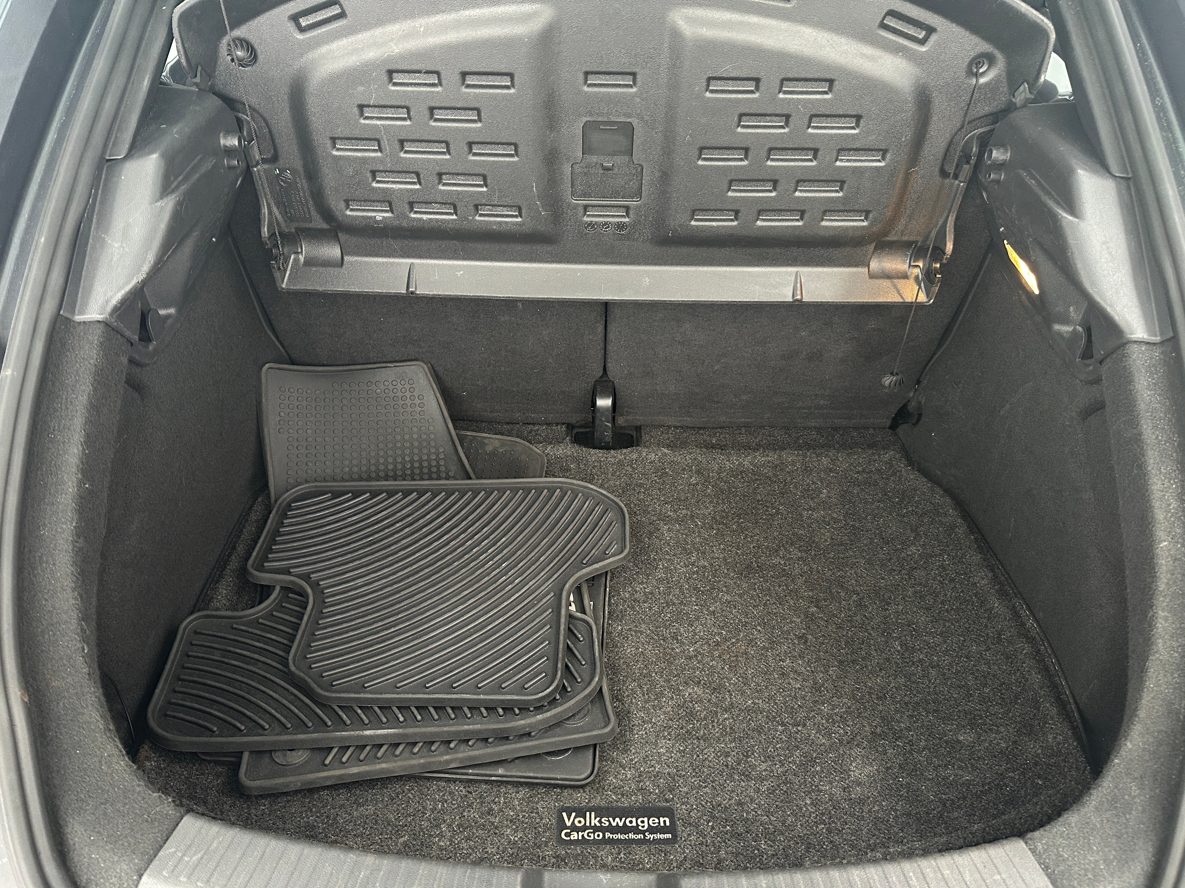 2013 Volkswagen Beetle  6