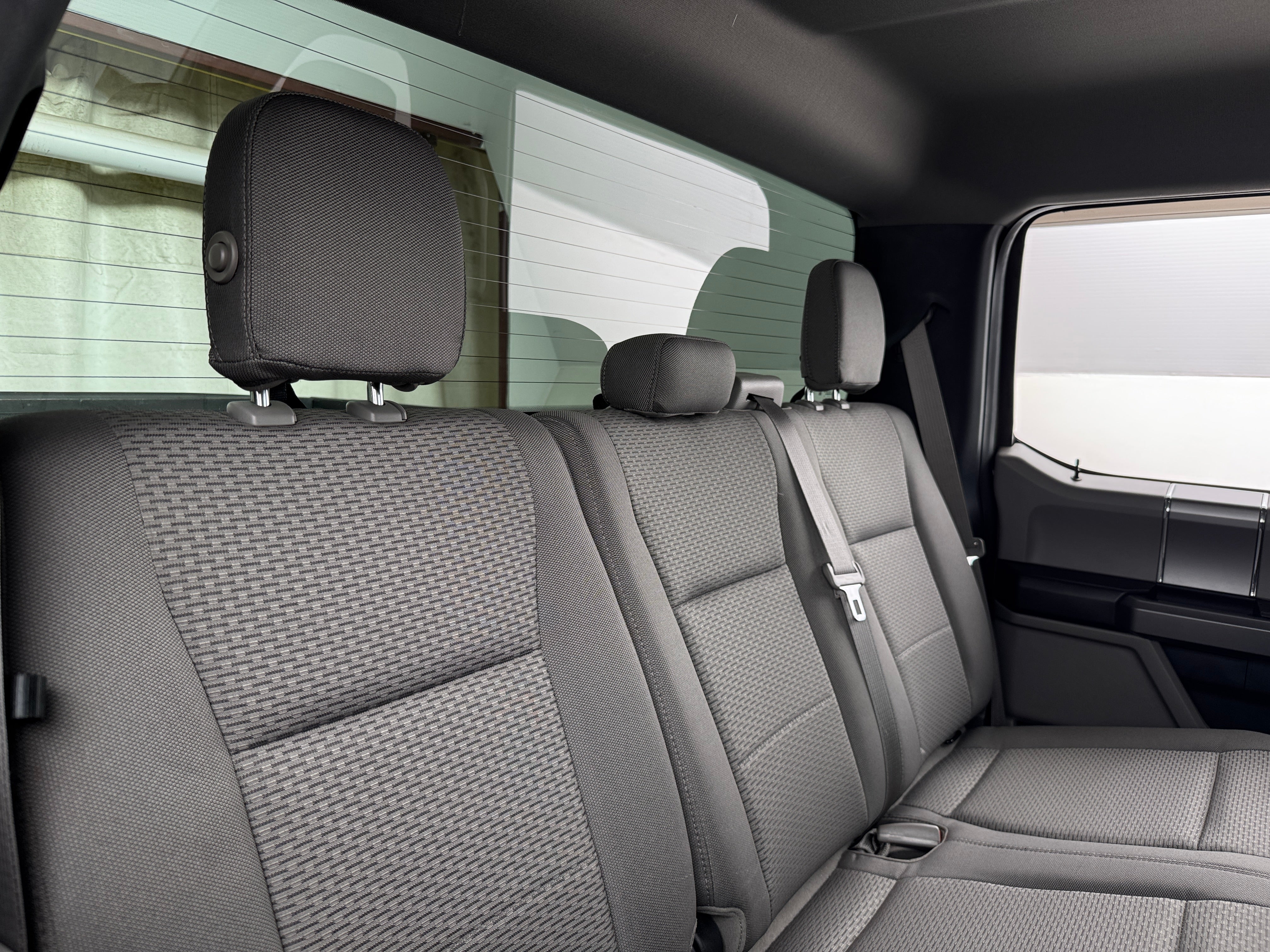 Thumbnail: 2015 Ford Econoline - 6