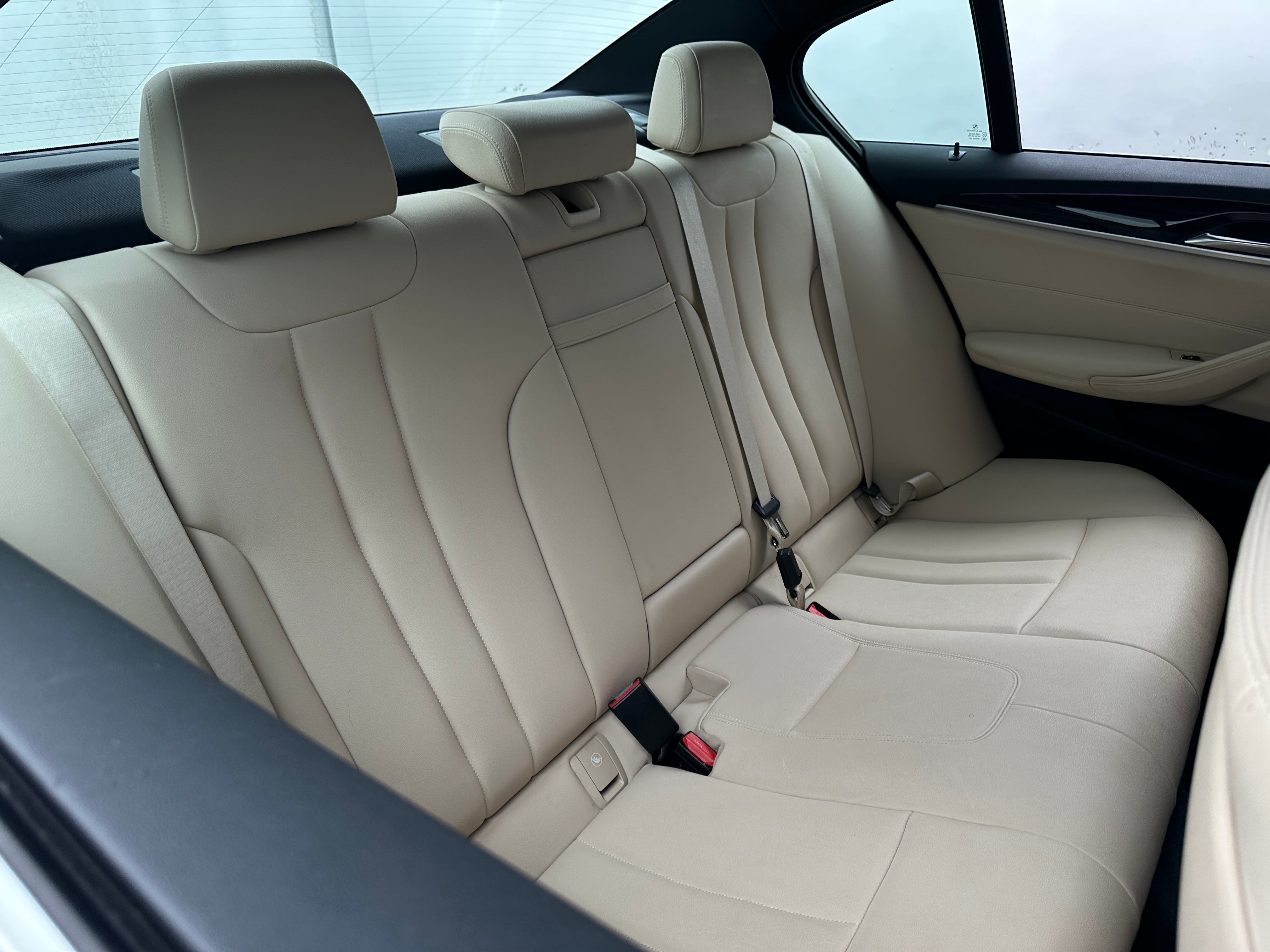 2018 BMW 5 Series 530i 5