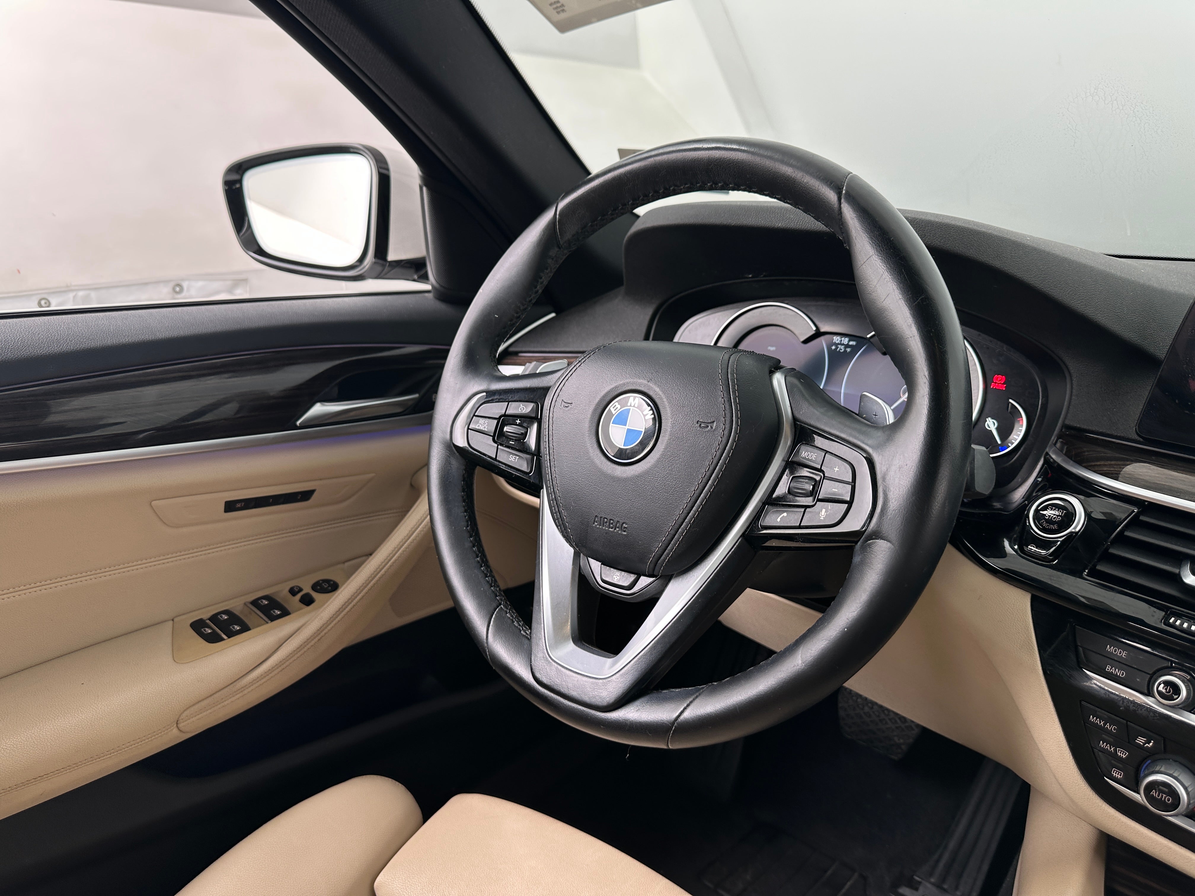 2018 BMW 5 Series 530i 4
