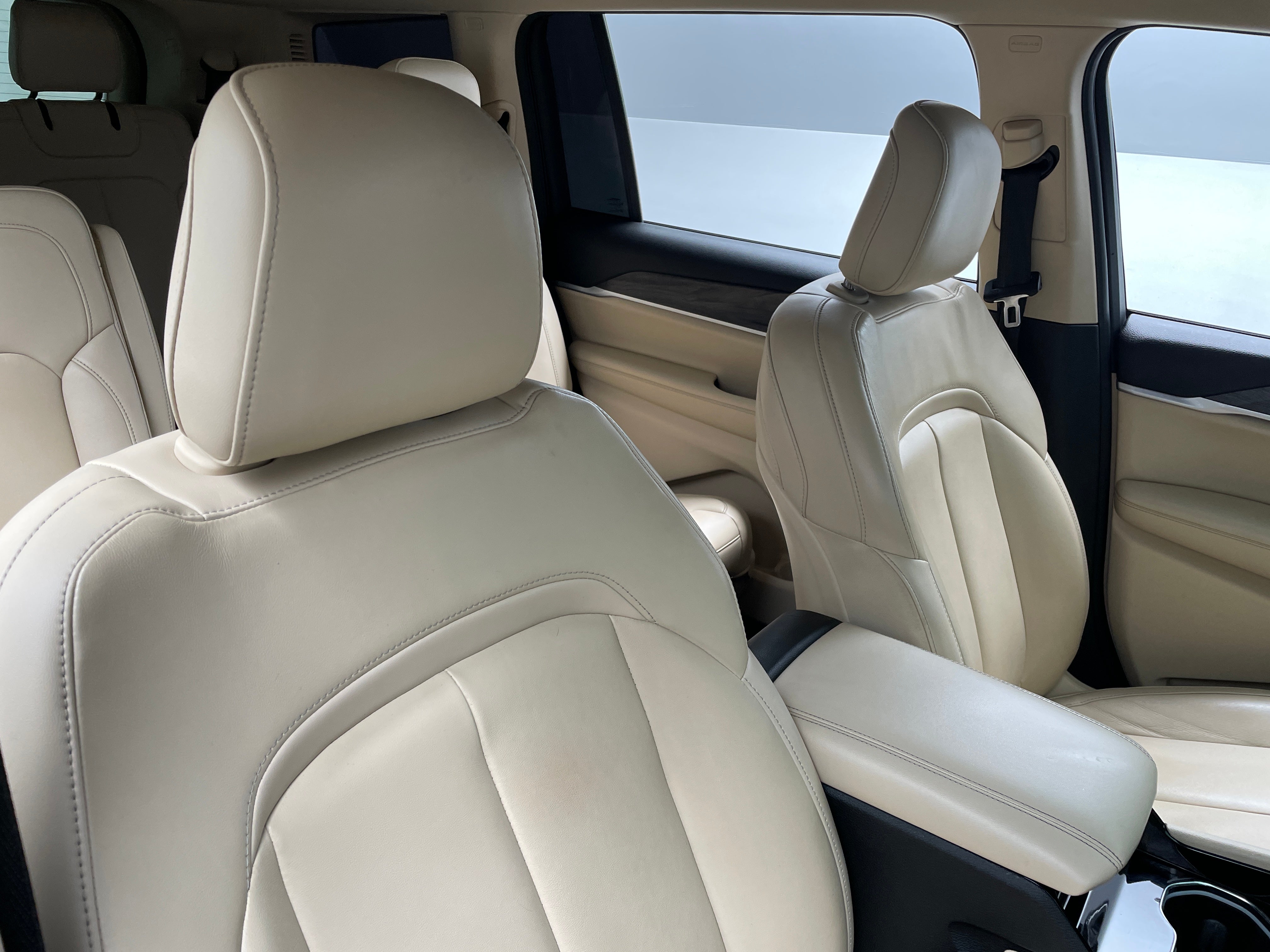 2021 Jeep Grand Cherokee L Limited Edition 2