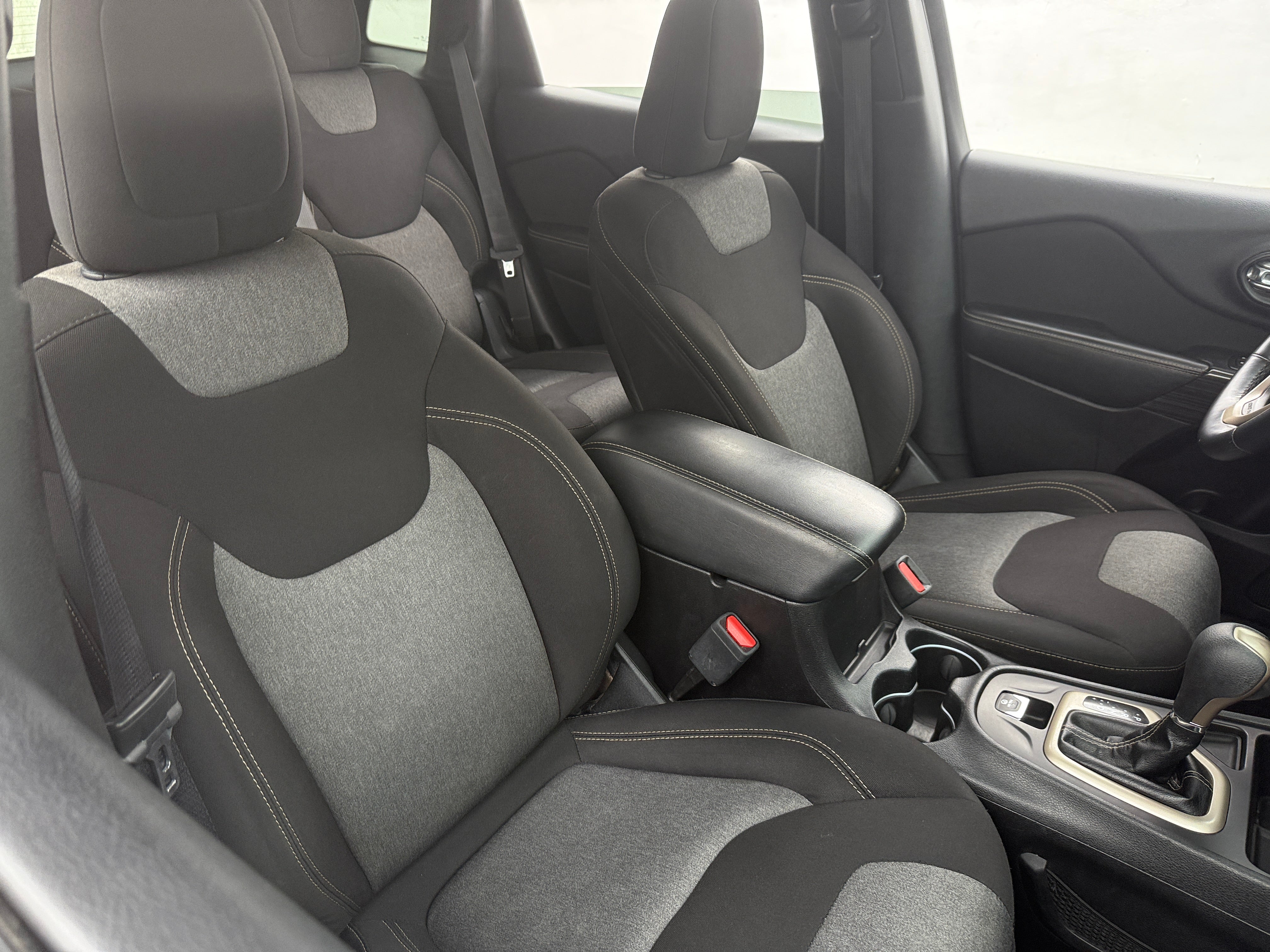 Thumbnail: 2017 Jeep Cherokee - 2