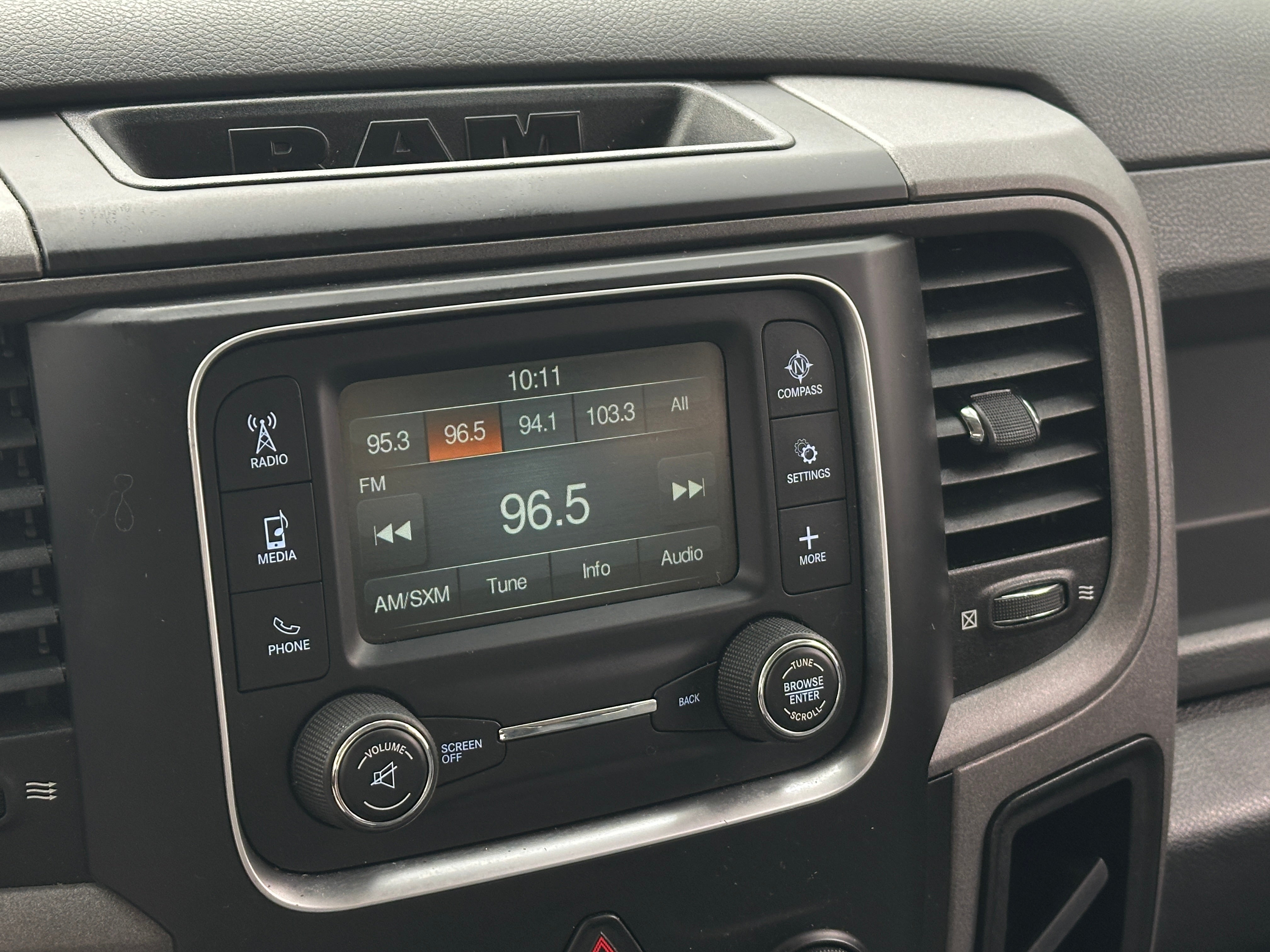 2018 RAM 3500 Tradesman 4