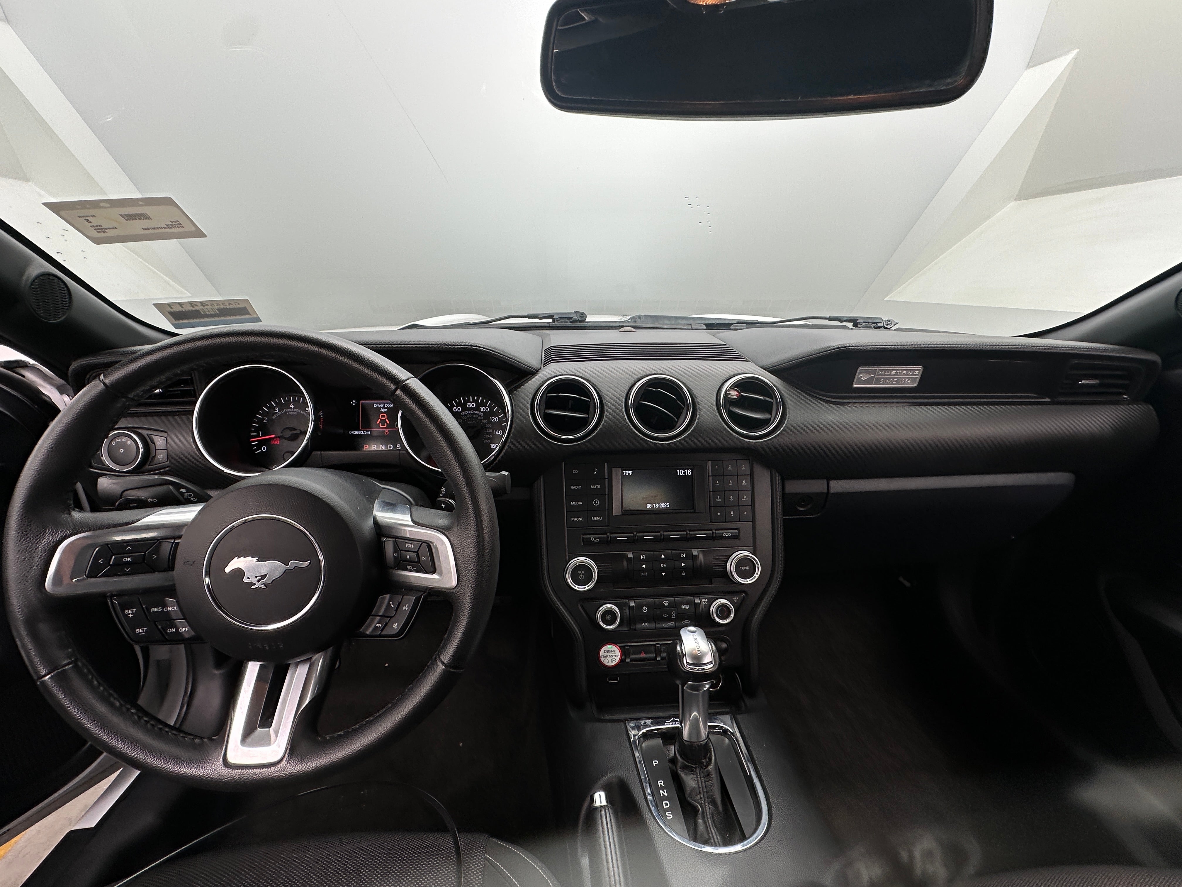 2015 Ford Mustang V6 3