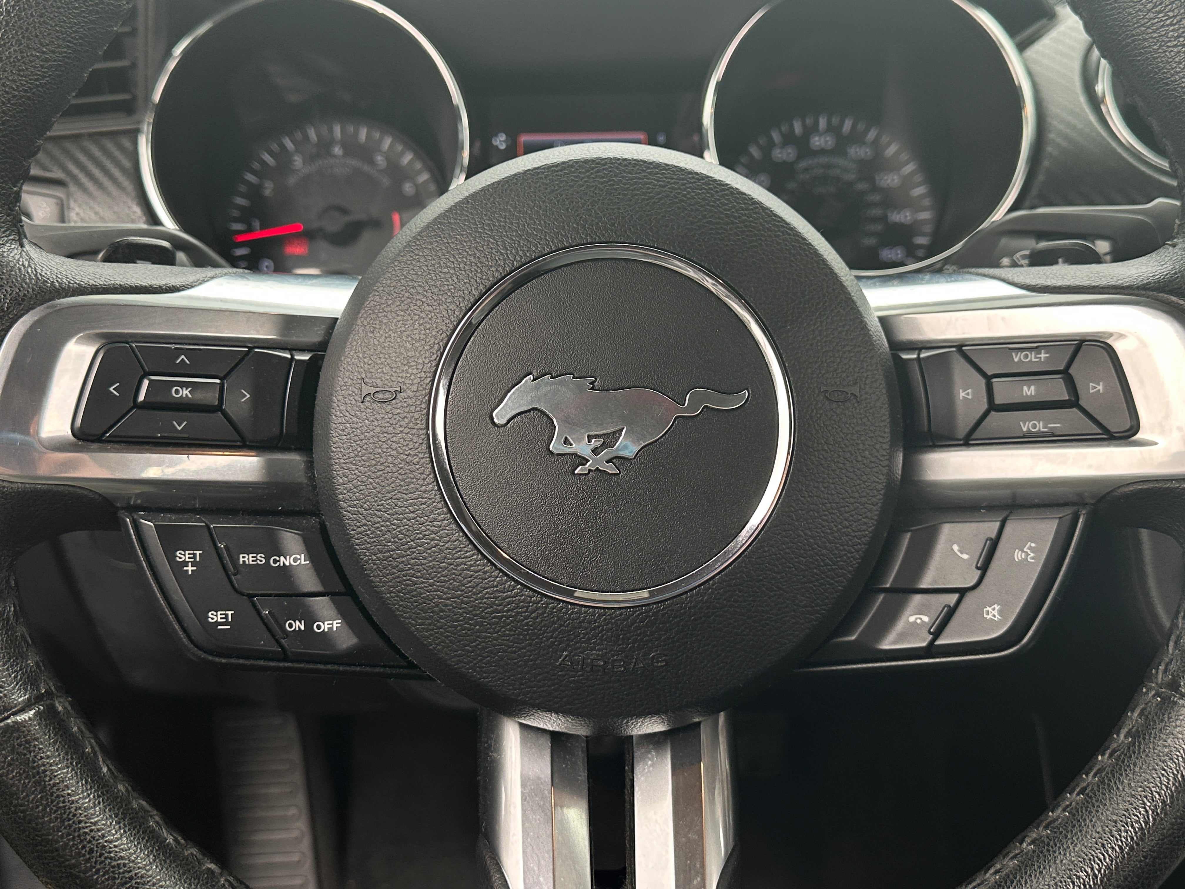2015 Ford Mustang V6 5