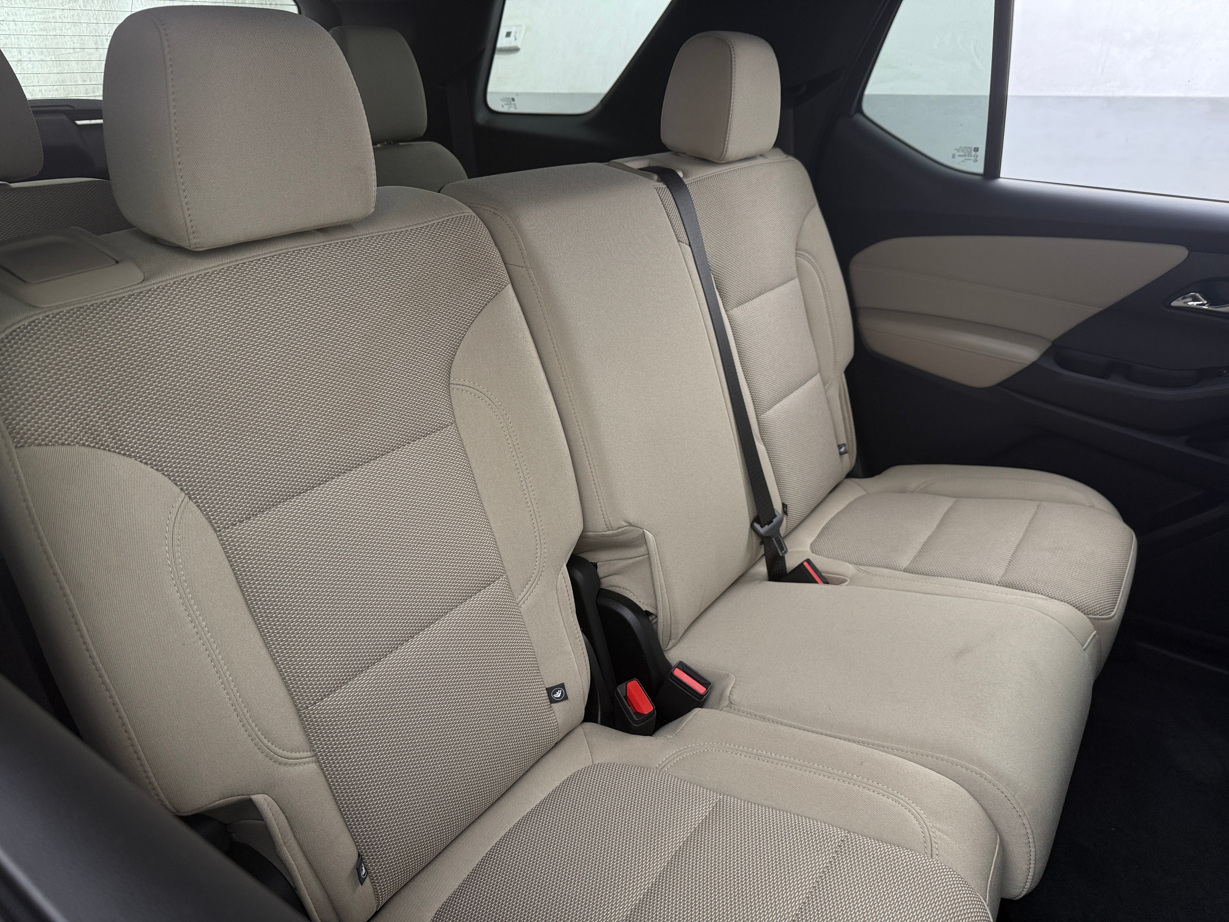 2023 Chevrolet Traverse LS 6