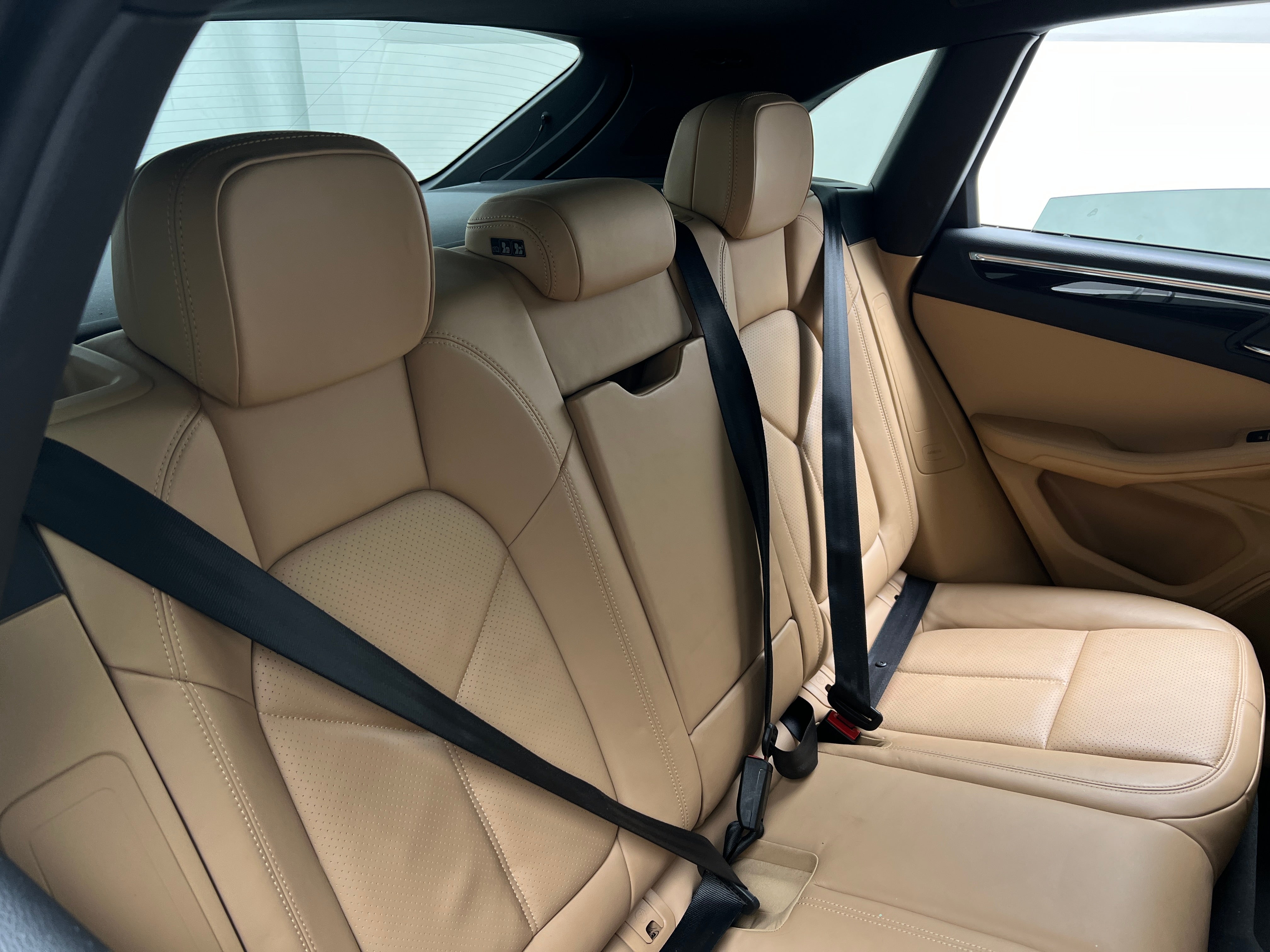 2017 Porsche Macan Base 5