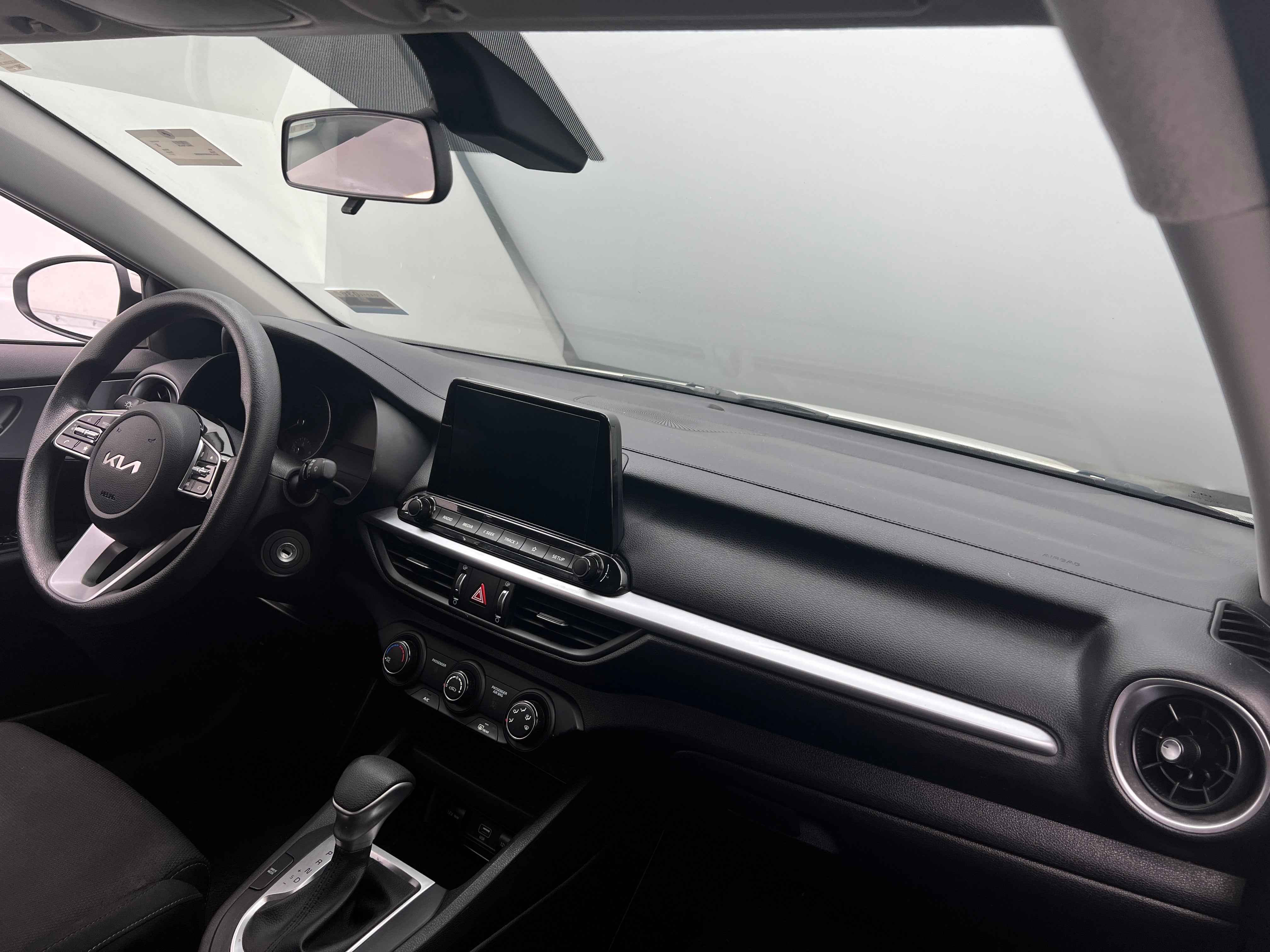 Thumbnail: 2023 Kia Forte - 3