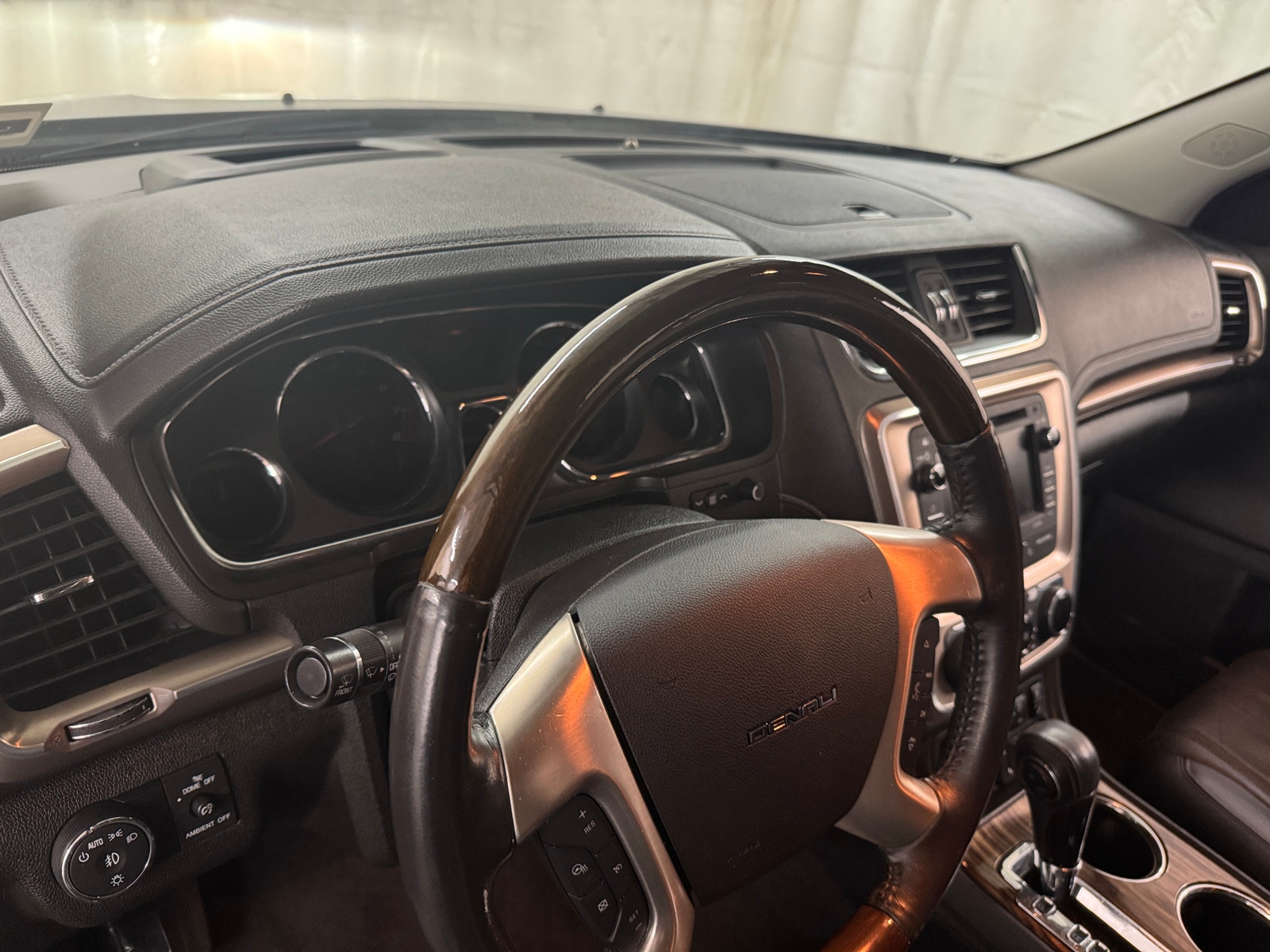 Thumbnail: 2015 GMC Acadia - 2