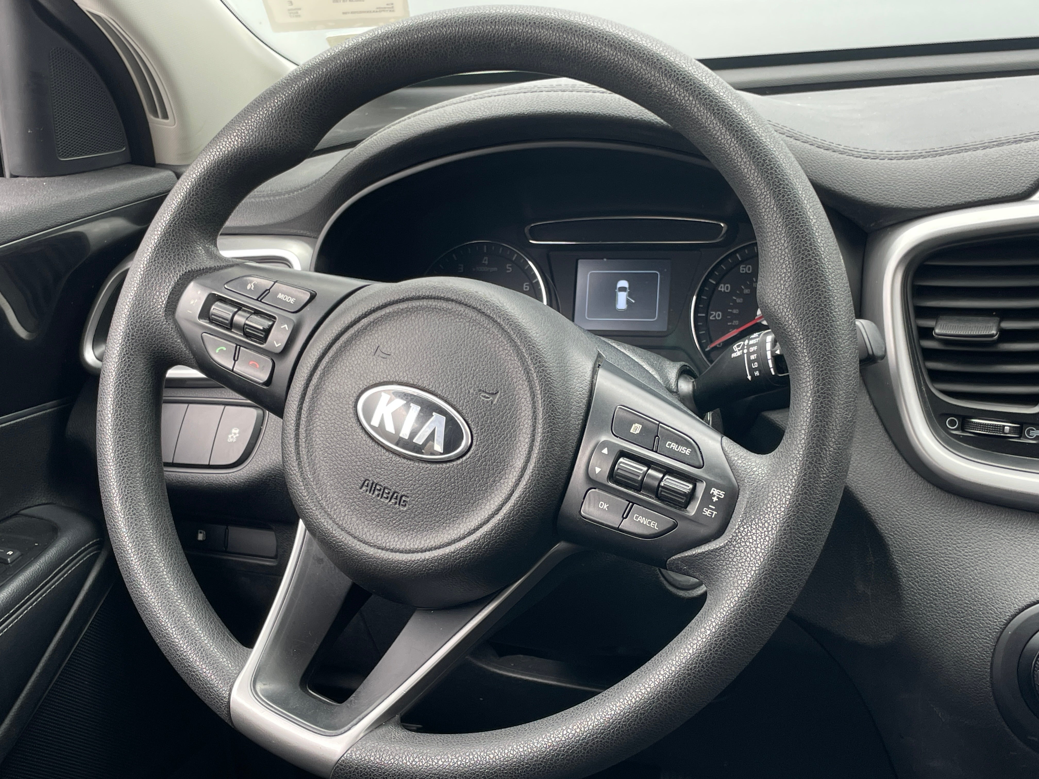 Thumbnail: 2017 Kia Sorento - 5