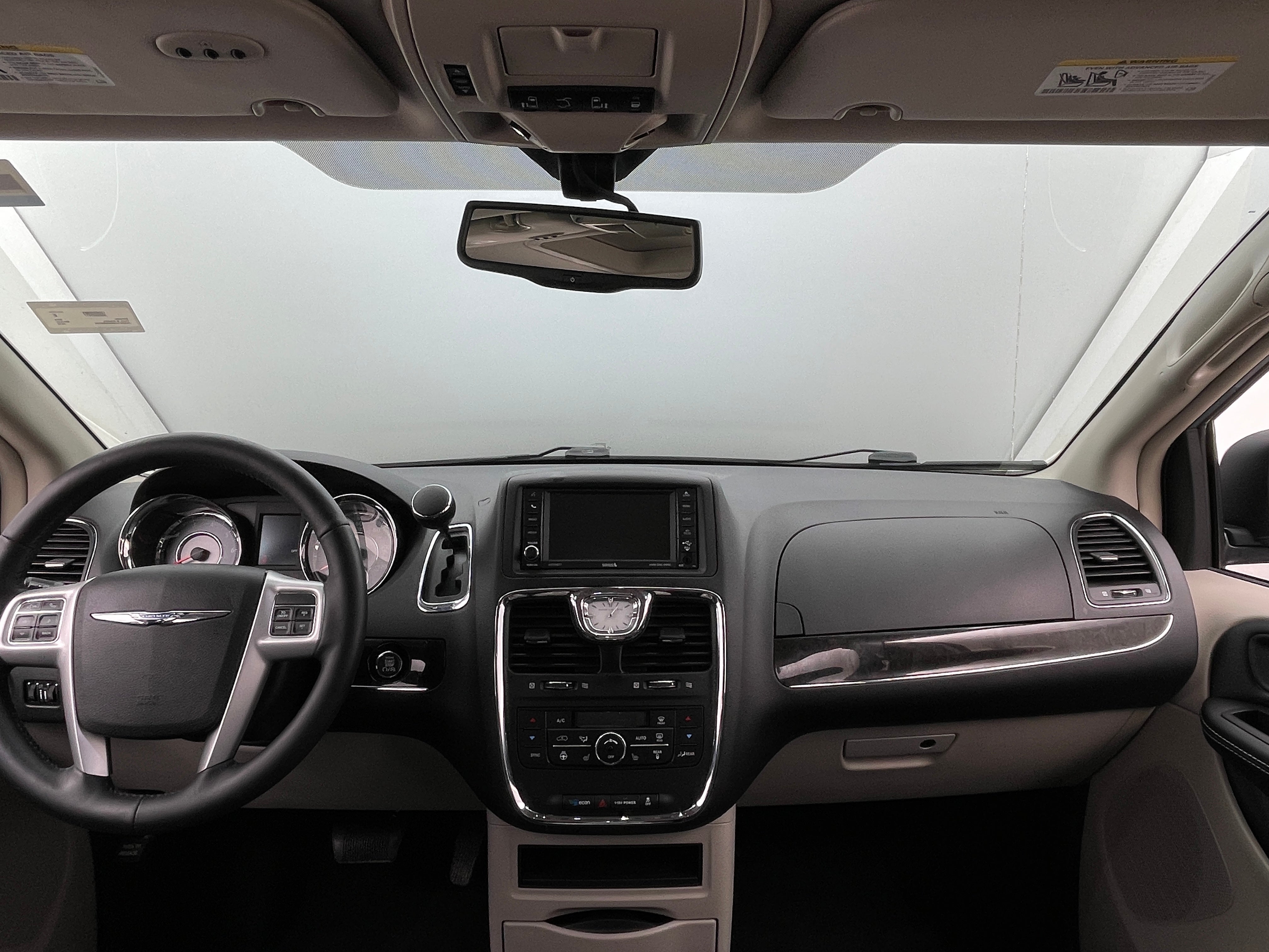 2016 Chrysler Town & Country S 2