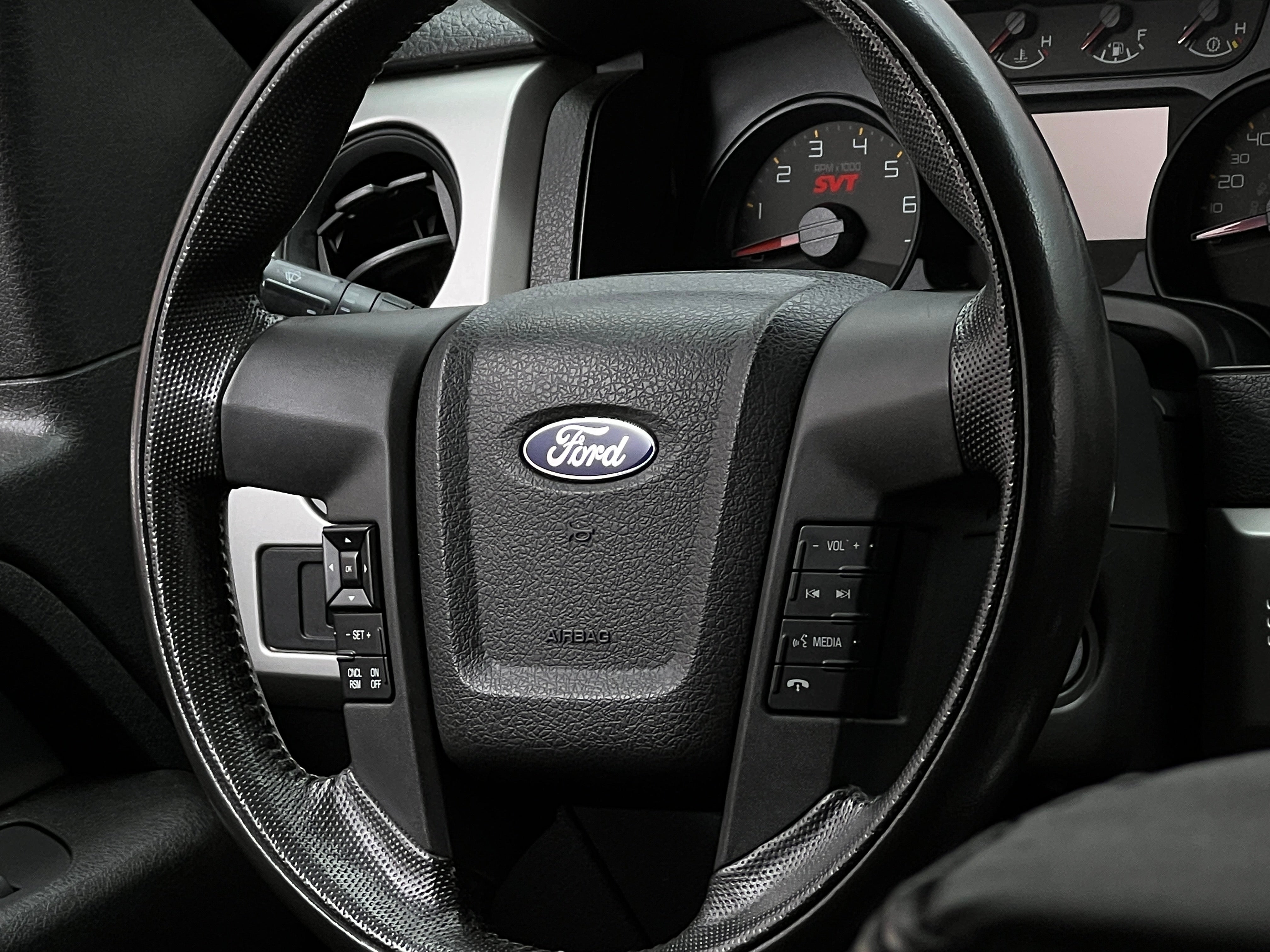 2013 Ford Econoline E-150 4