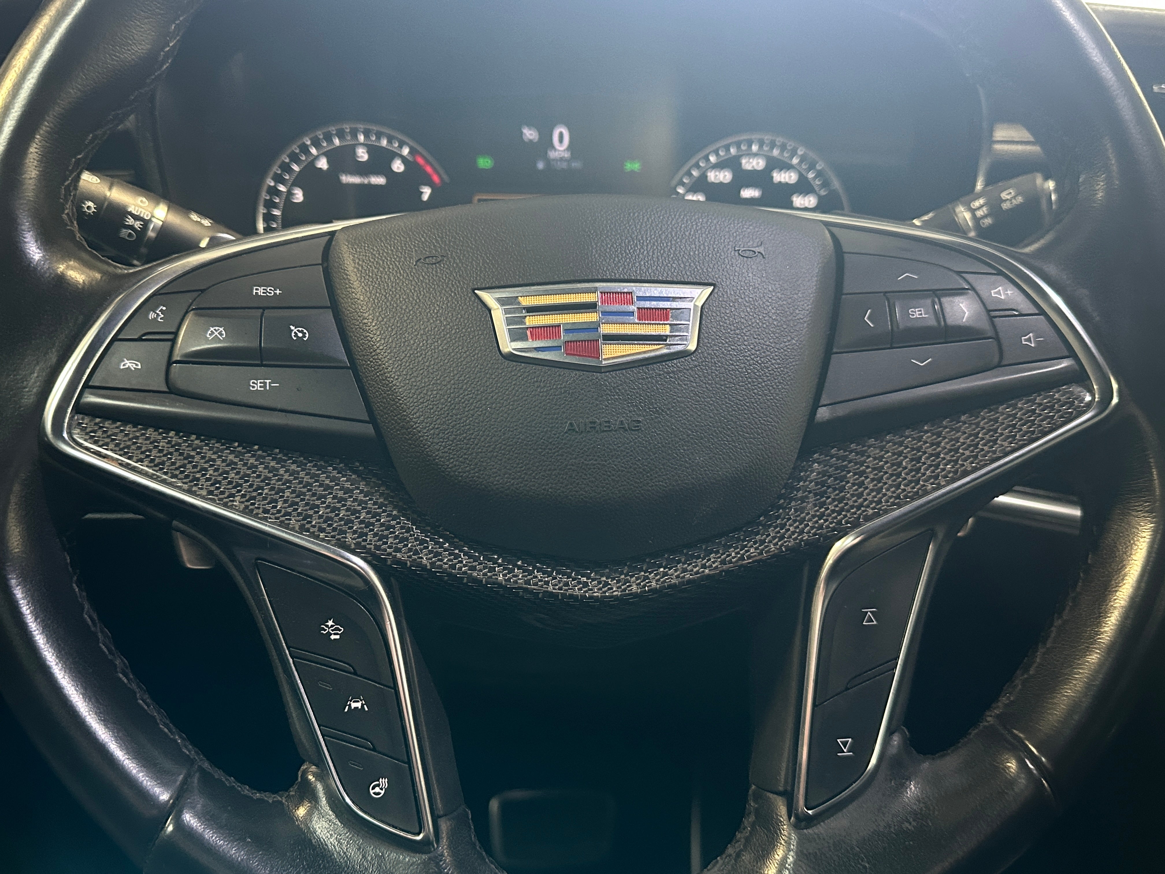 Thumbnail: 2020 Cadillac XT5 - 4