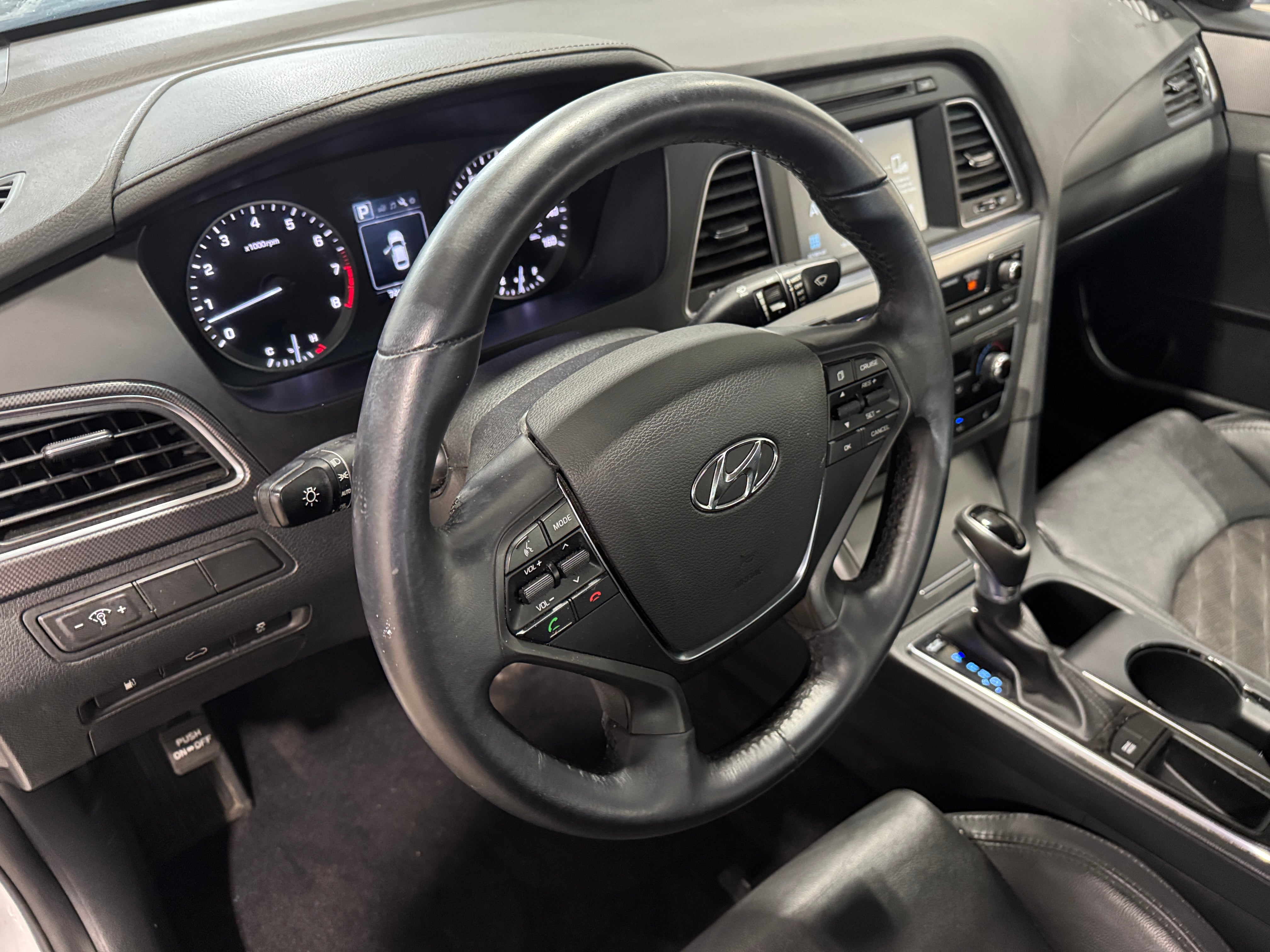 2017 Hyundai Sonata Sport 3