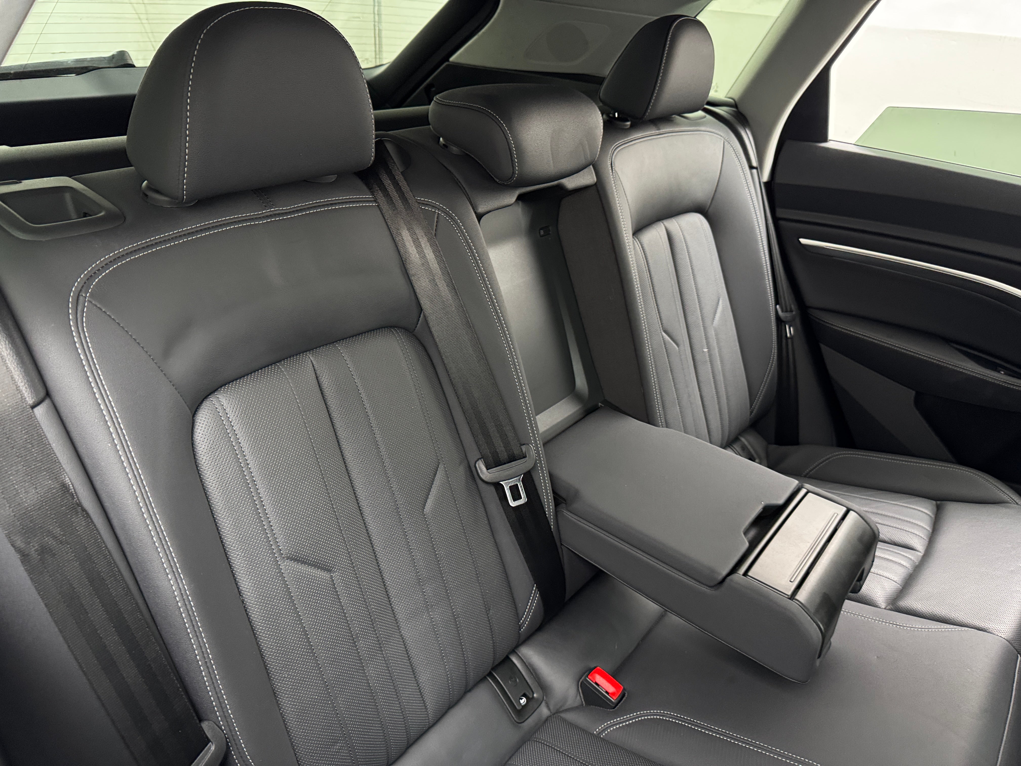 2021 Audi e-tron Premium Plus 5