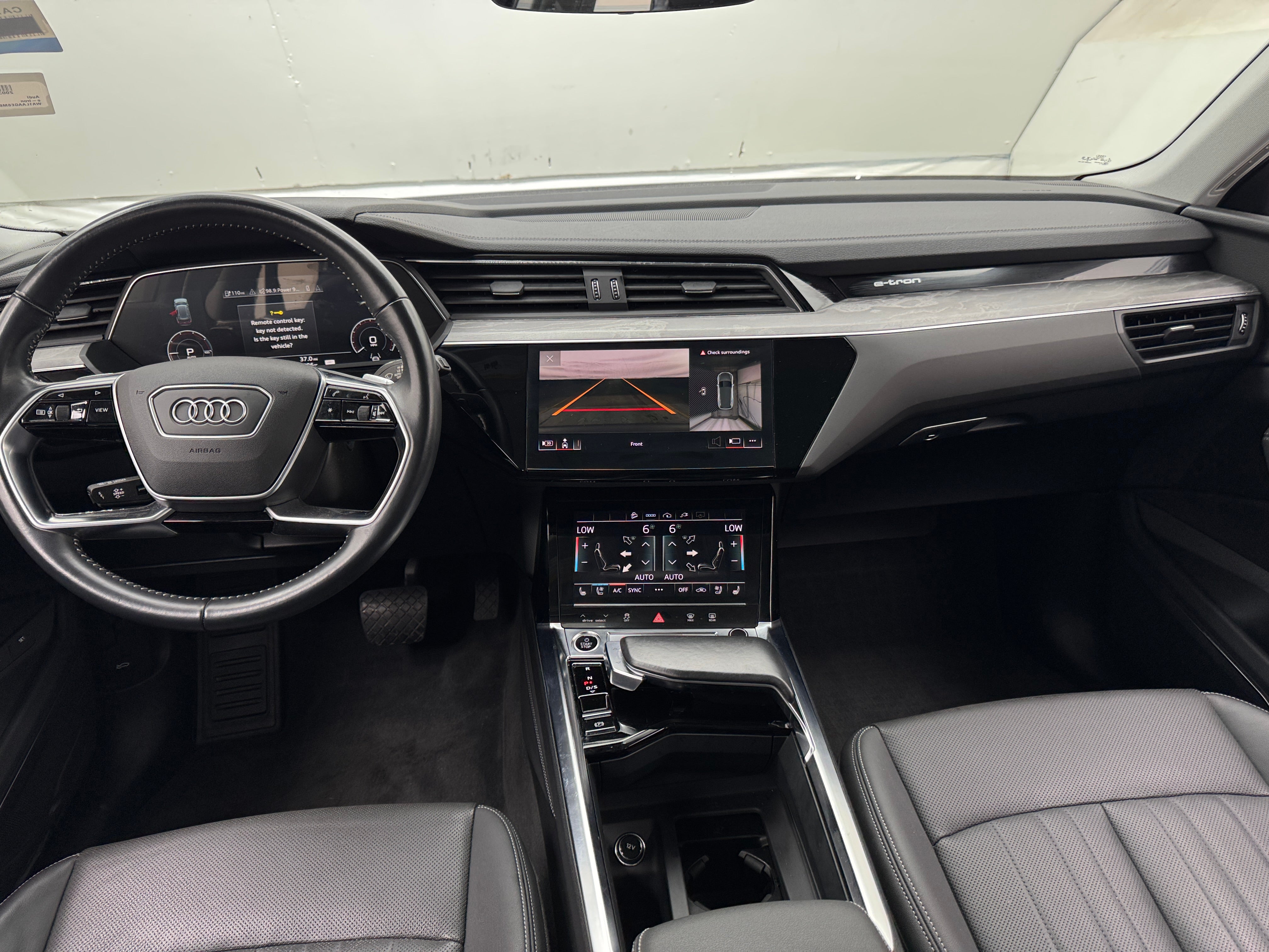 2021 Audi e-tron Premium Plus 2