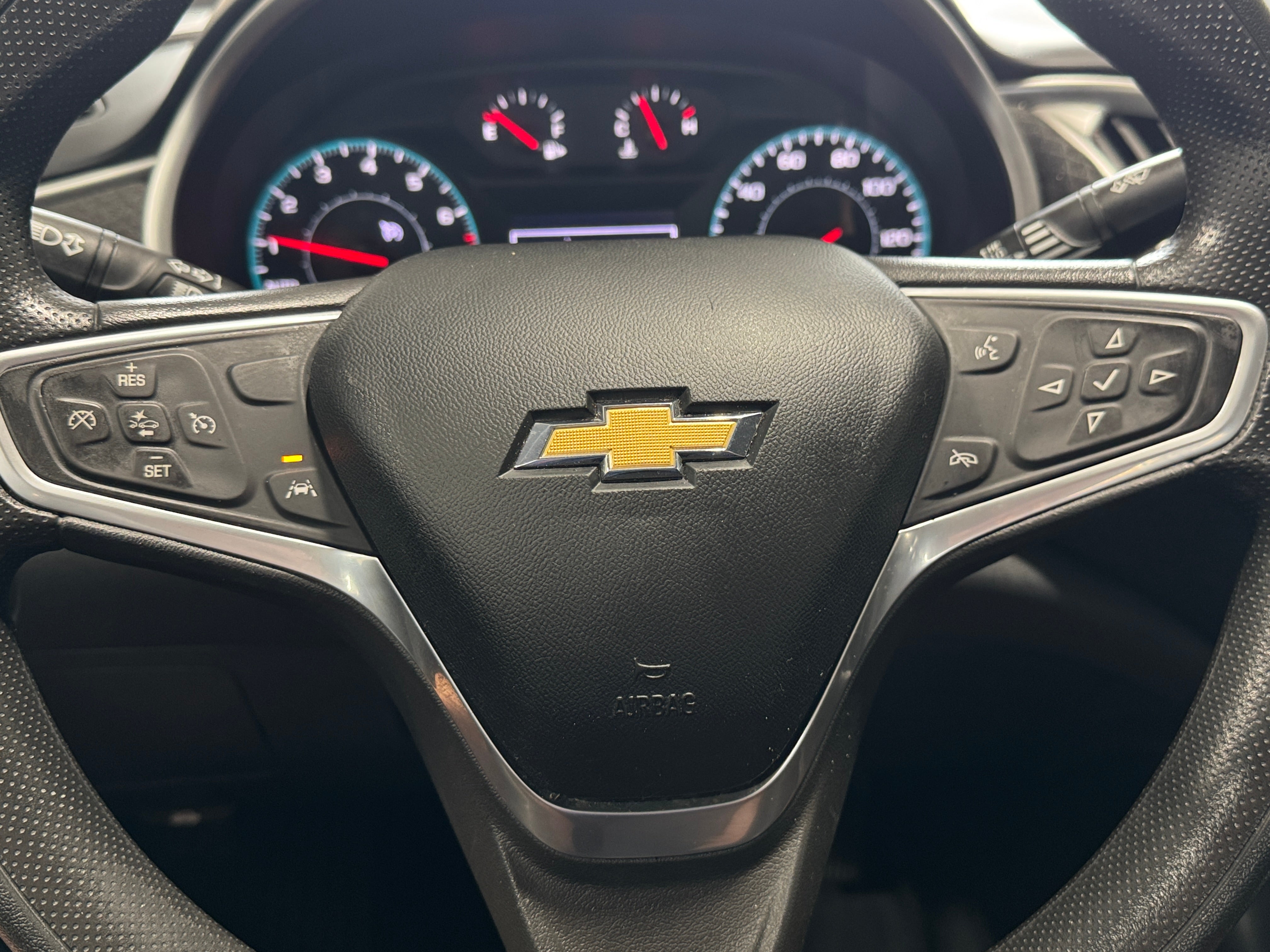 Thumbnail: 2022 Chevrolet Malibu - 5
