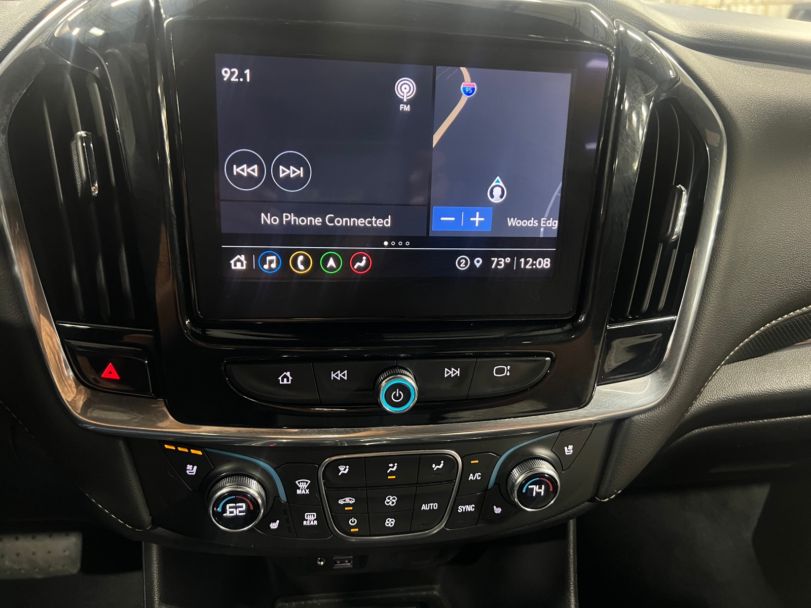 Thumbnail: 2023 Chevrolet Traverse - 4