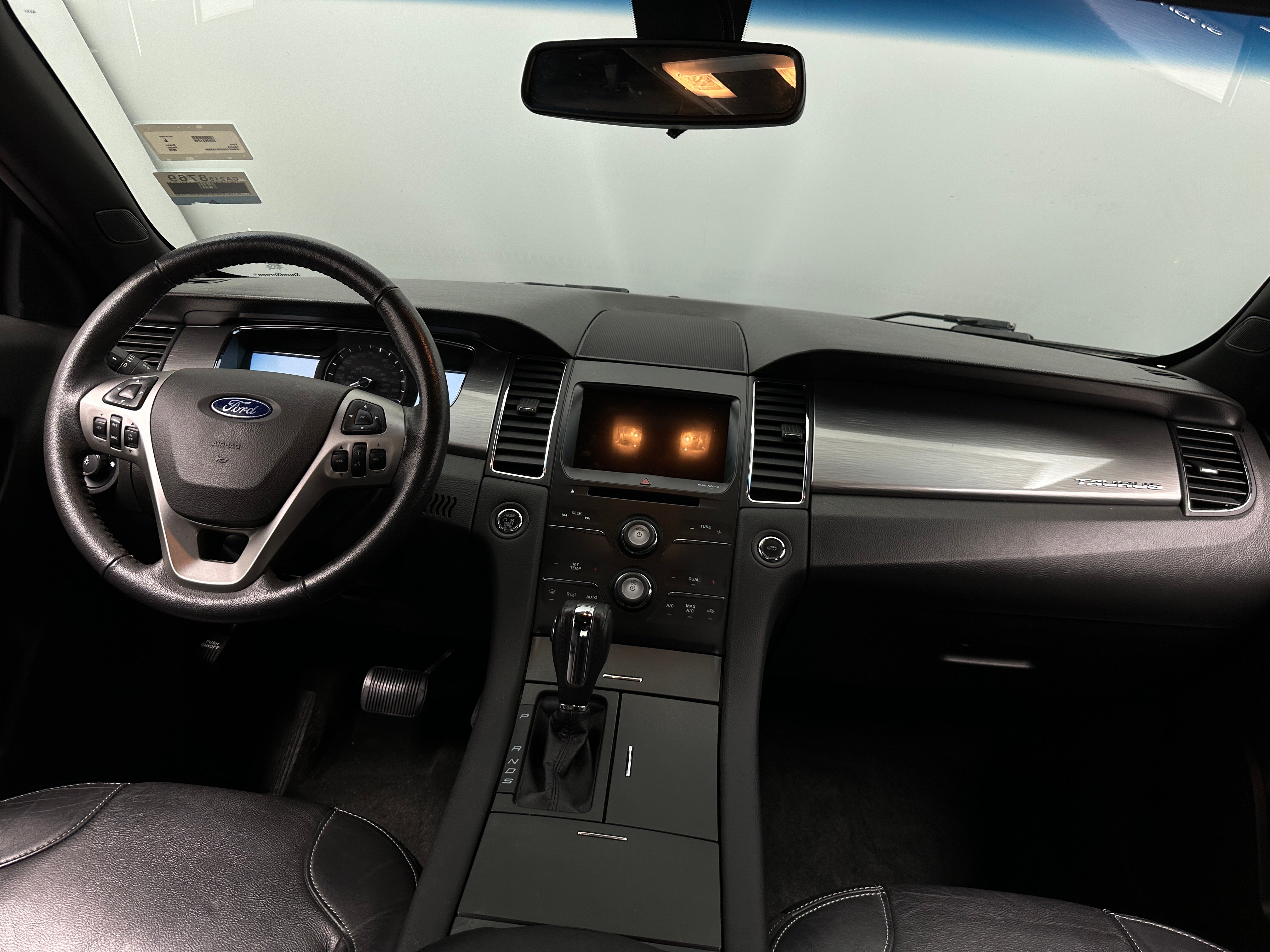 2016 Ford Taurus SEL 2