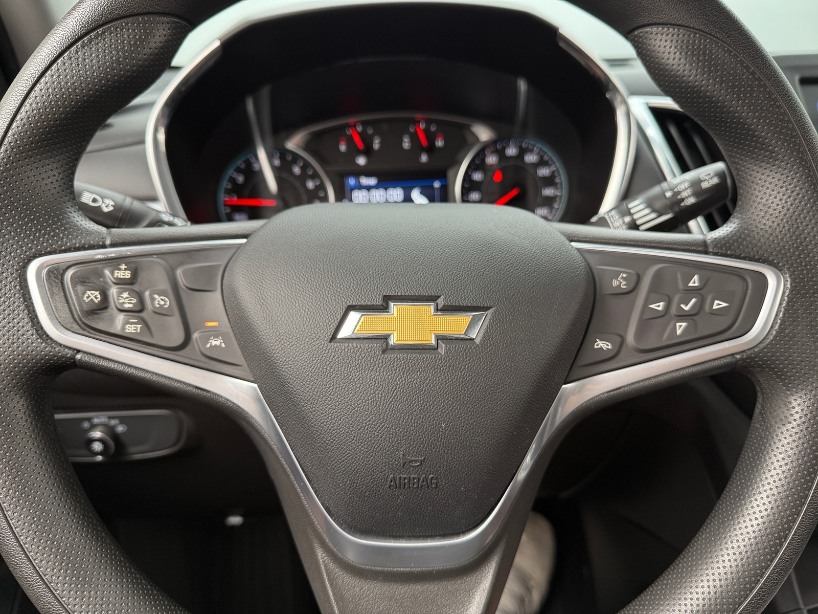 Thumbnail: 2023 Chevrolet Equinox - 5