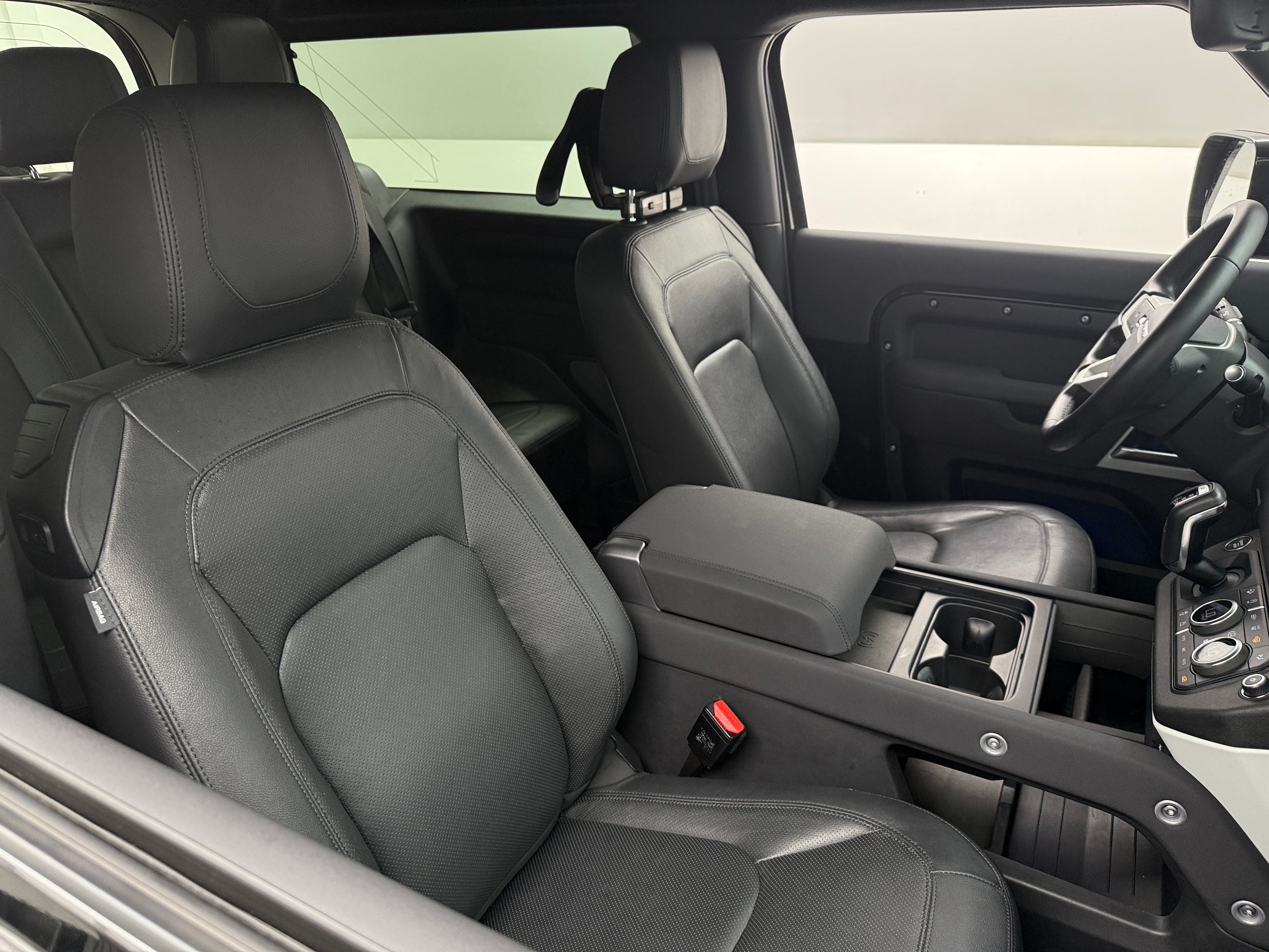 2023 Land Rover Defender 90 2