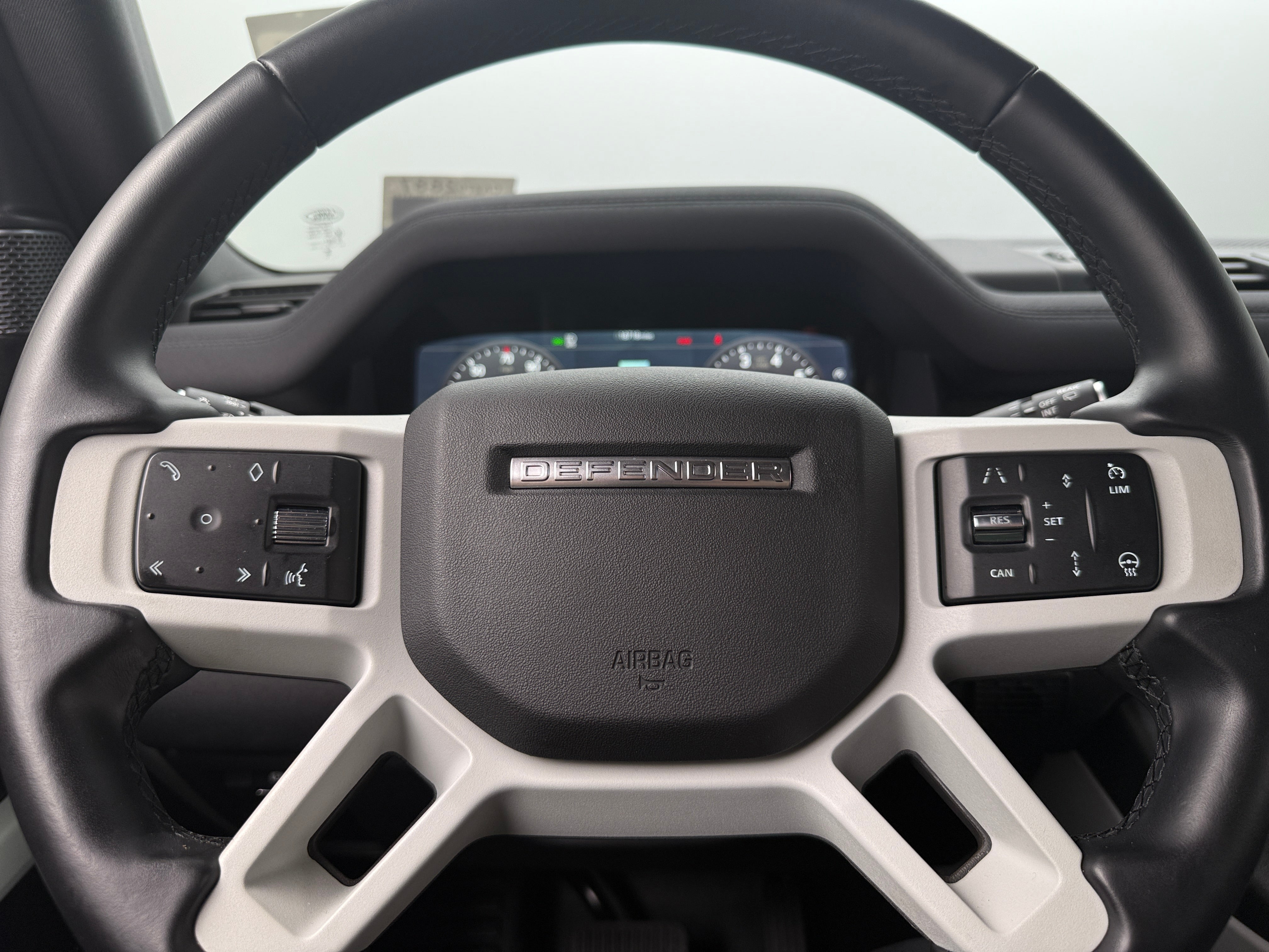 2023 Land Rover Defender 90 5