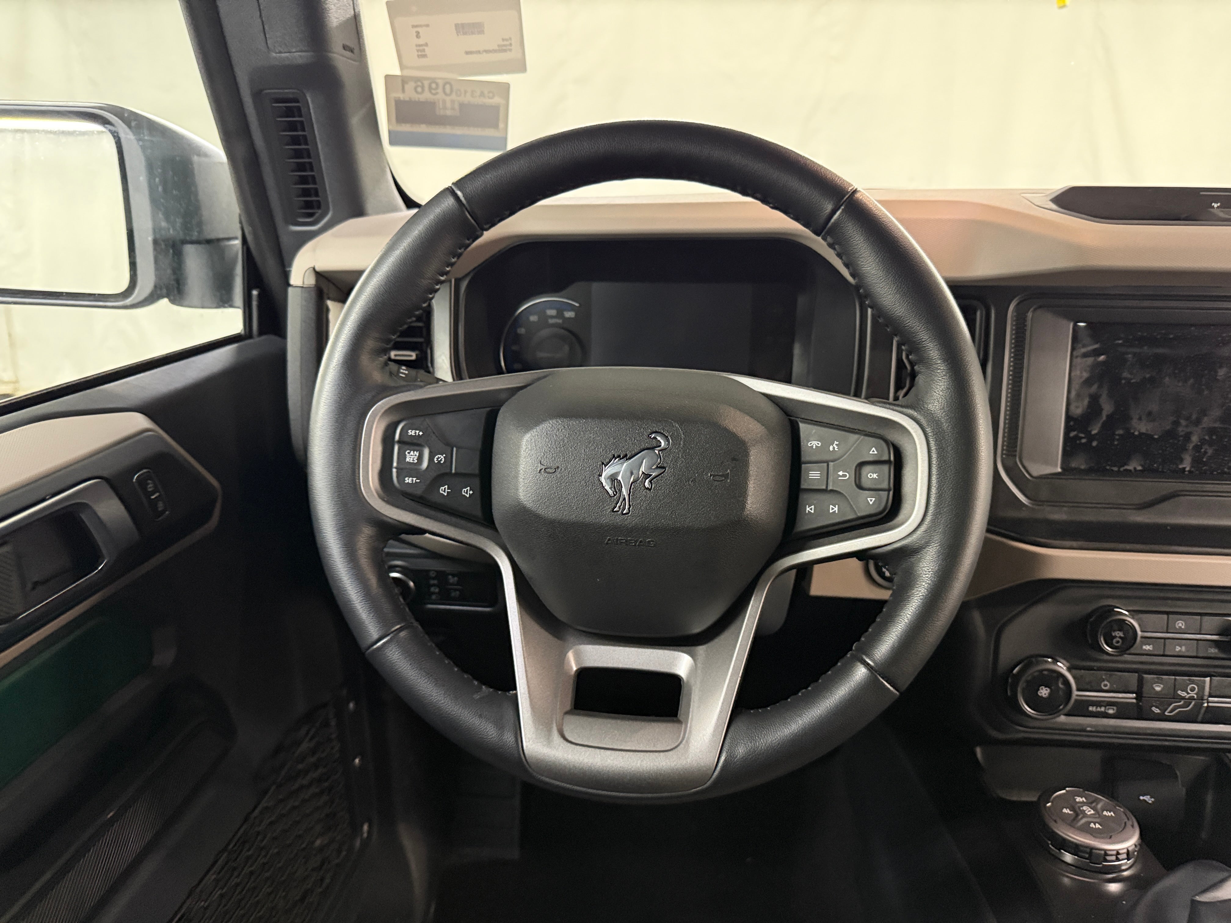 Thumbnail: 2023 Ford Bronco - 5