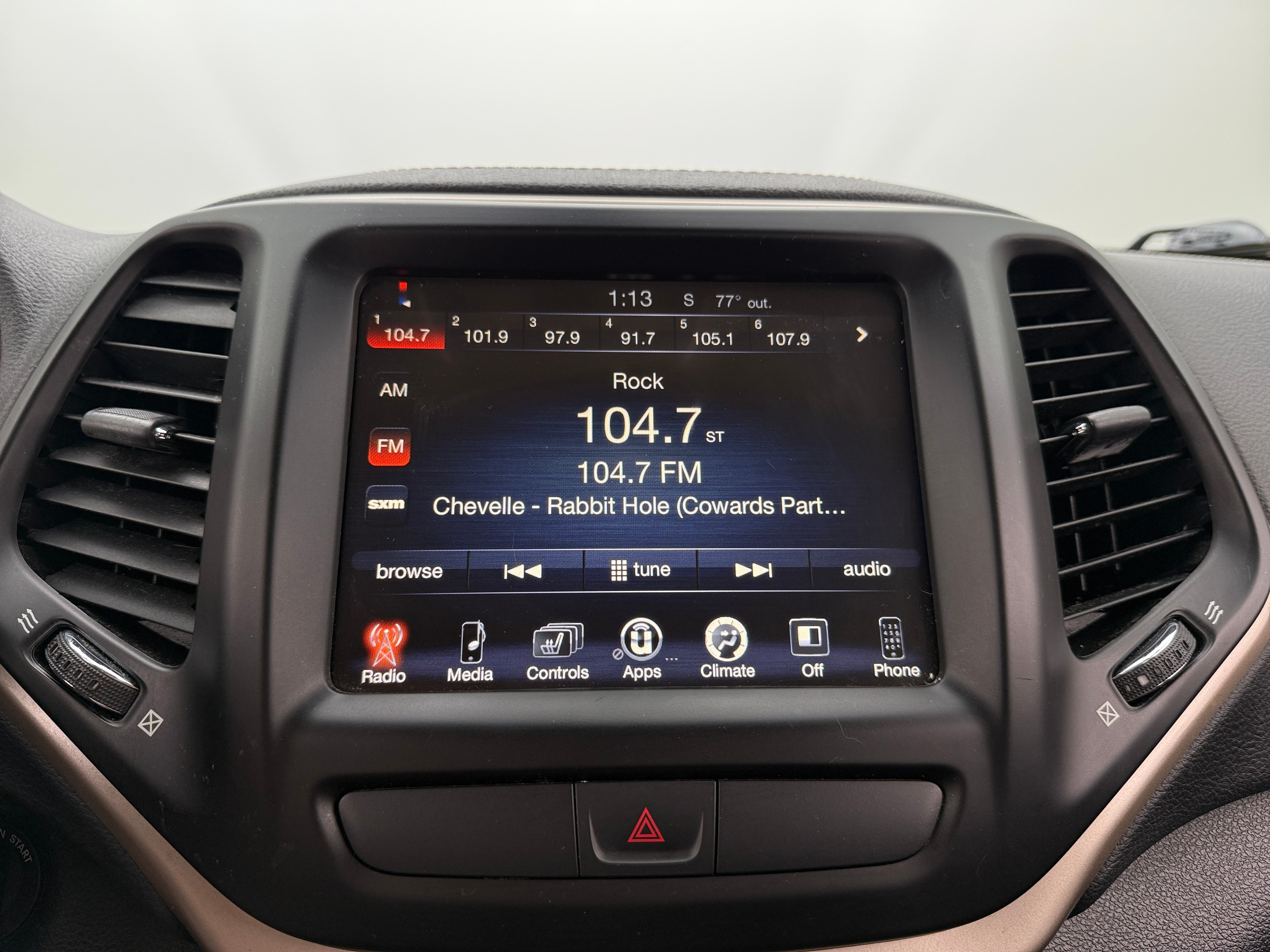 Thumbnail: 2016 Jeep Cherokee - 4